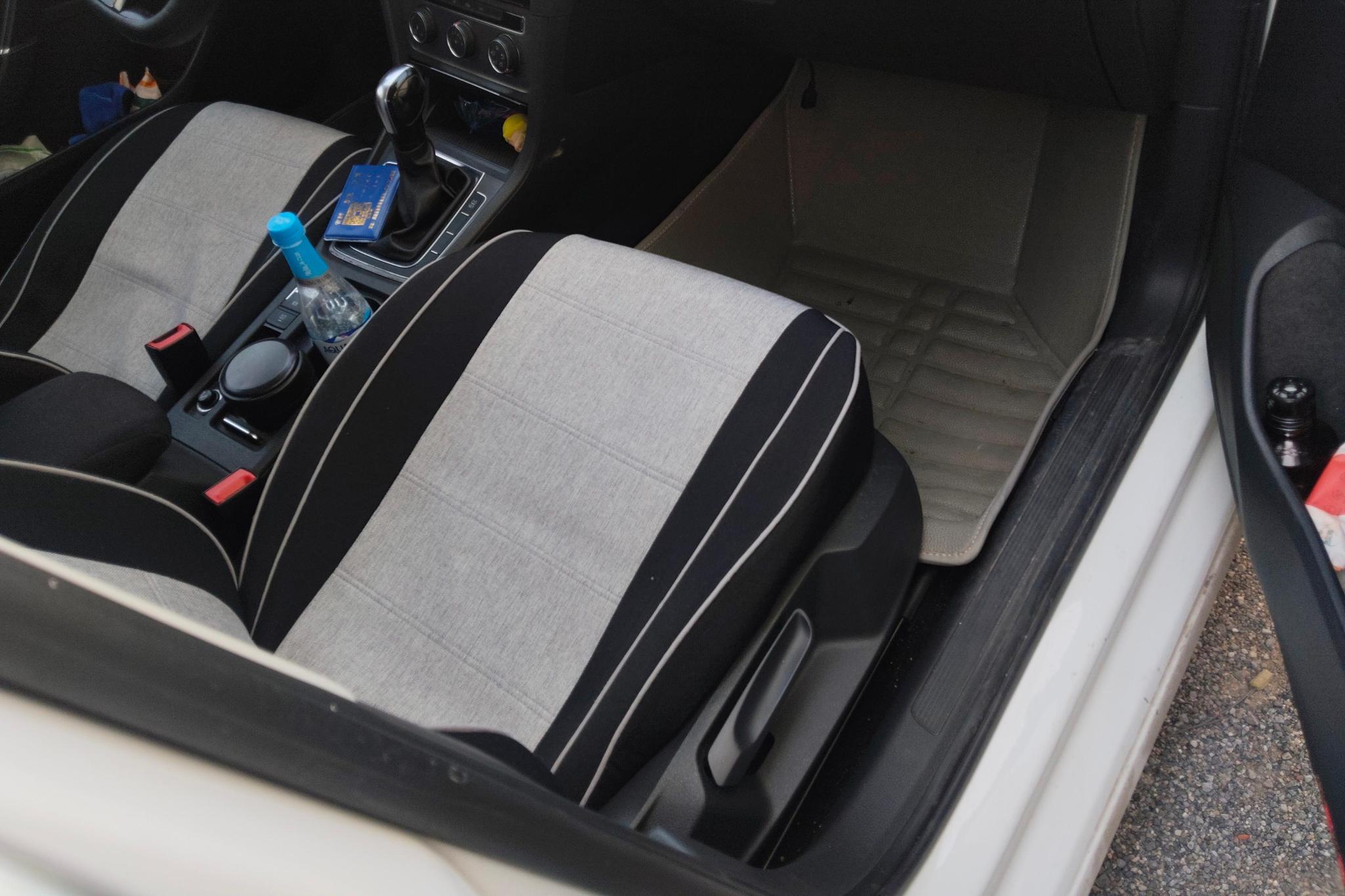 Volkswagen Golf 2015 1.6L AT Comfort