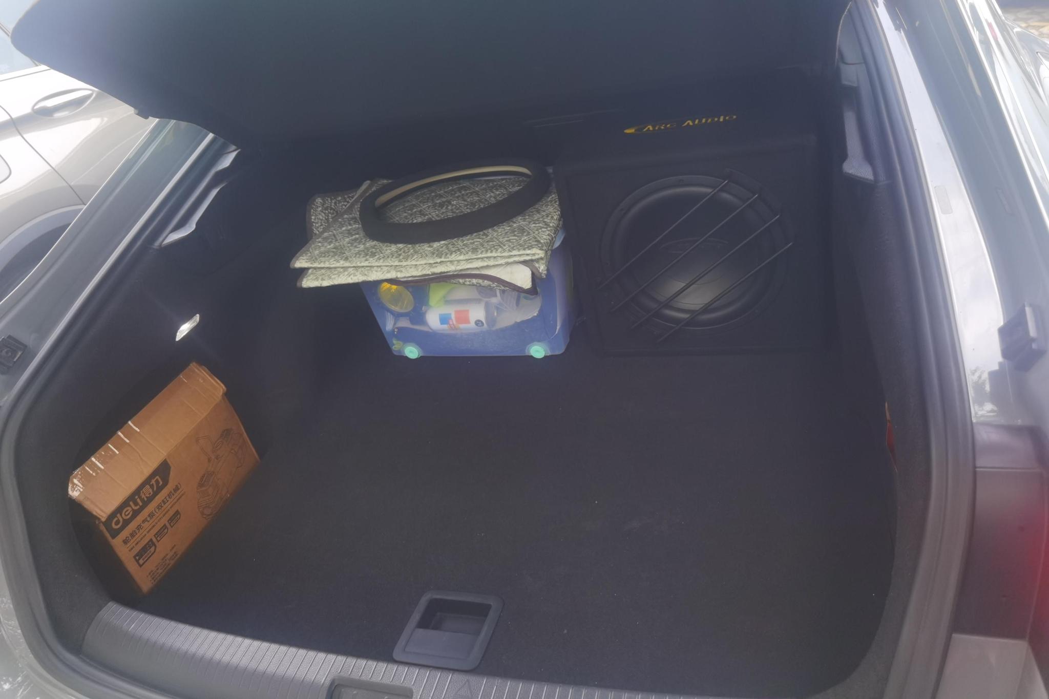 Volkswagen CC id 4439542 из Китая 17