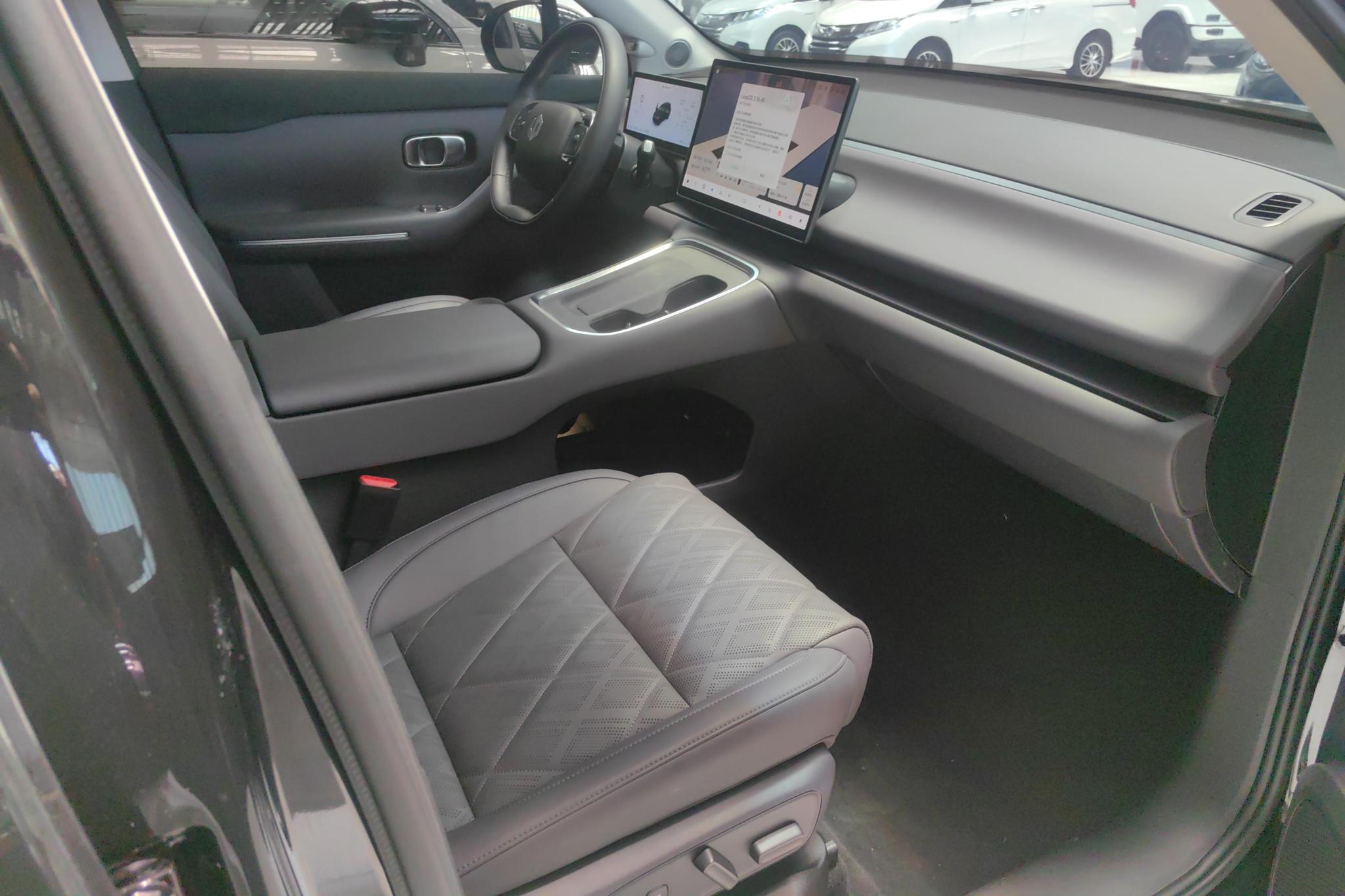 Leapmotor C16 2026 280 5 мест