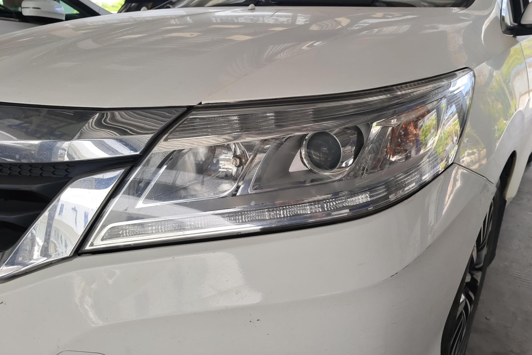 Honda Crider 2015 1.8L AT Luxury