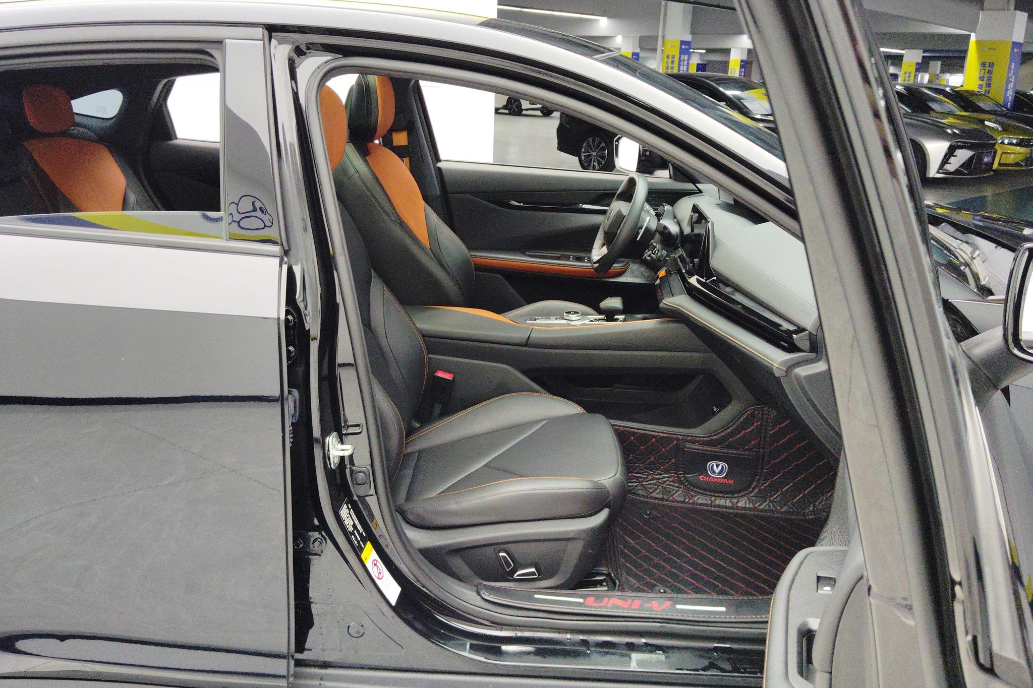 Changan UNI-V 2022 1.5T Luxury