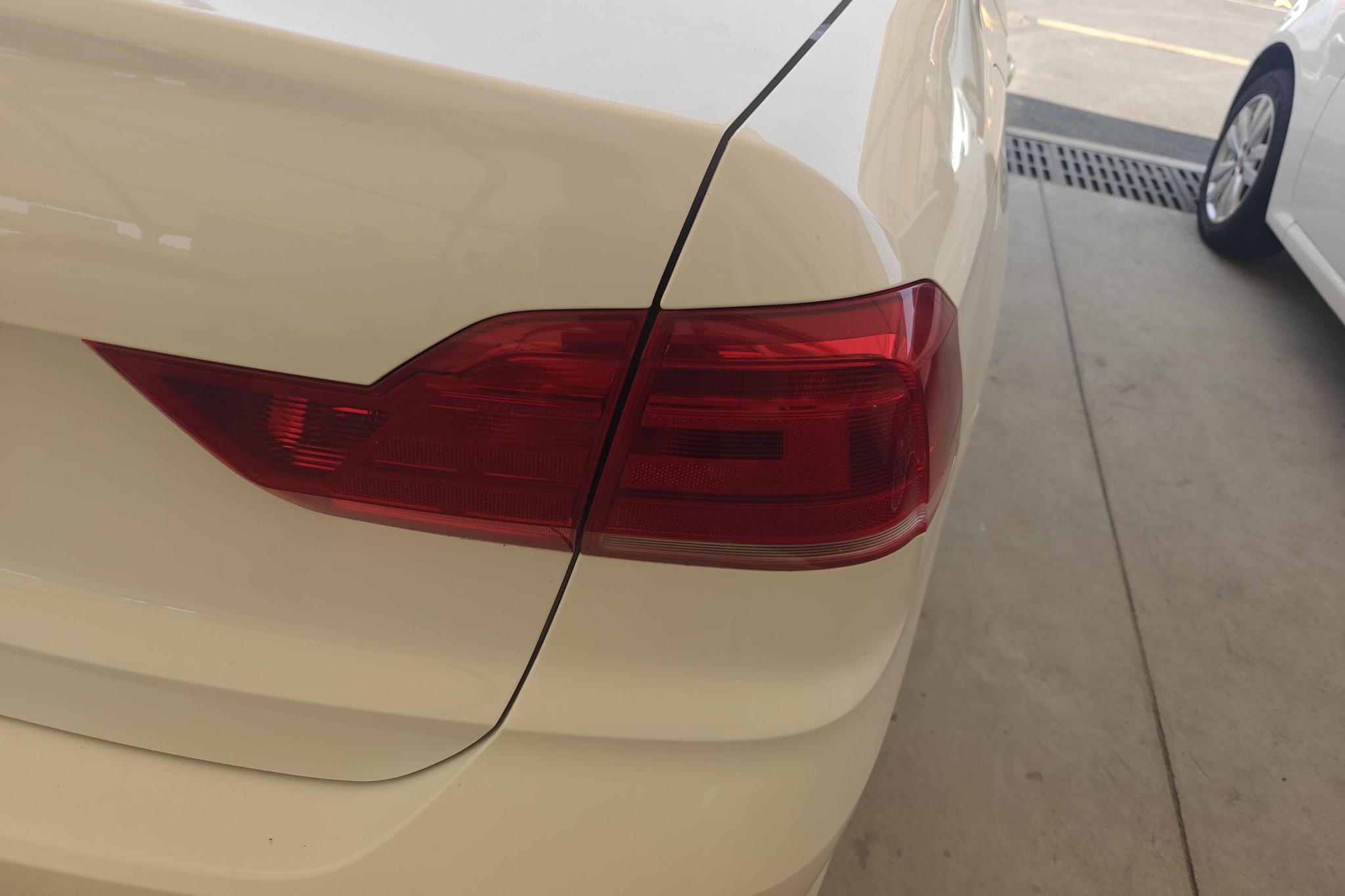 Volkswagen Santana 2016 1.6L AT