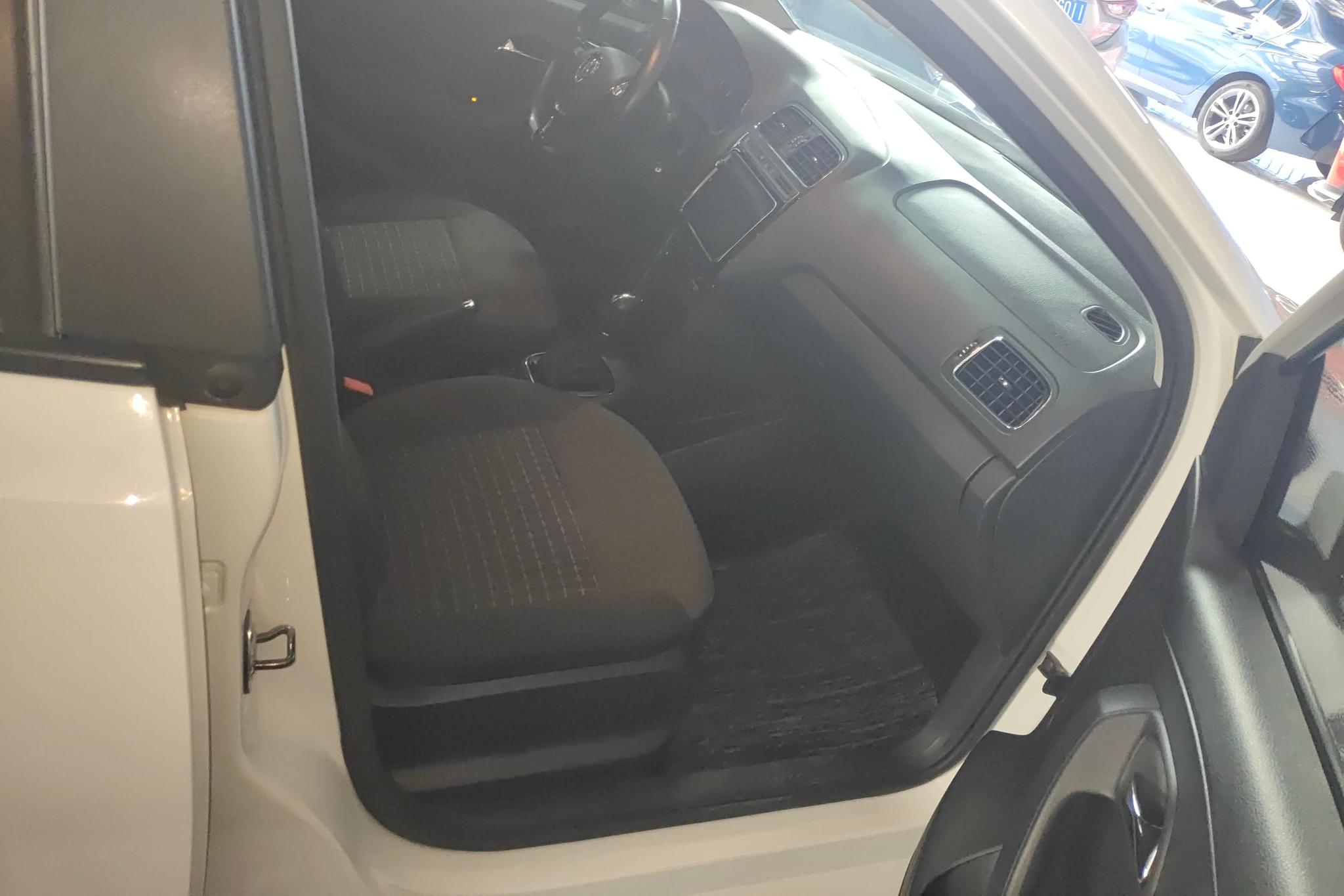 Volkswagen Polo 2018 1.5L AT