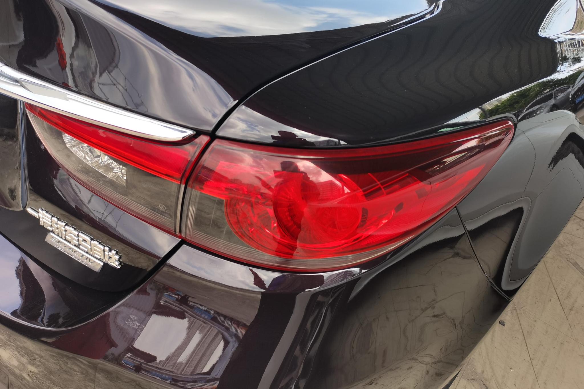 Mazda Atenza 2015 2.0L Luxury