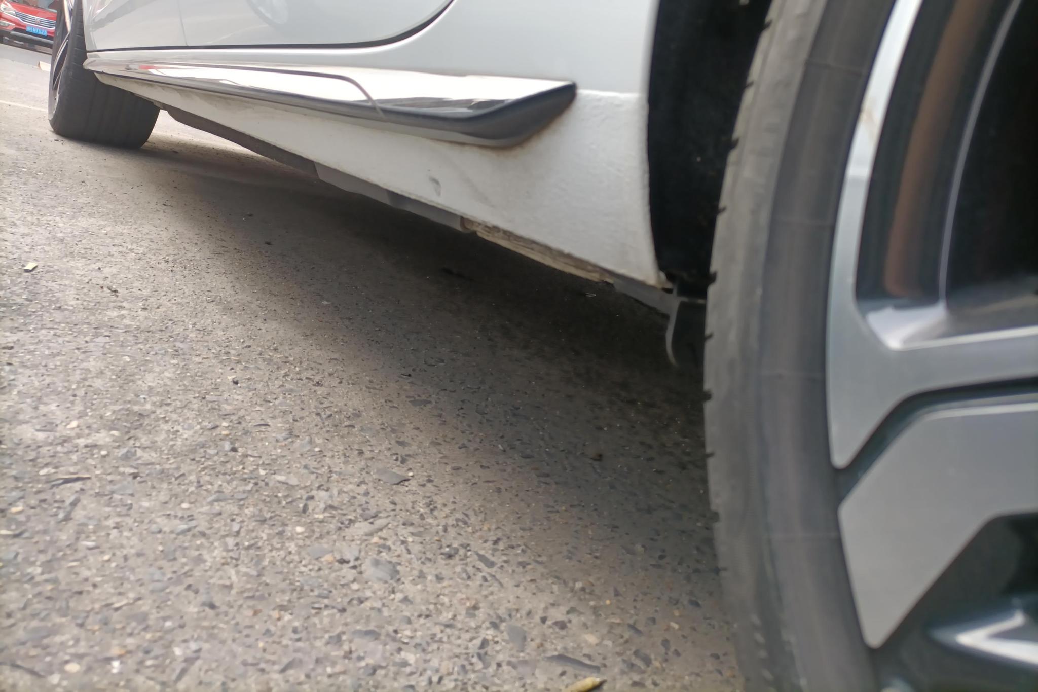Audi A4L id 4439391 из Китая 16