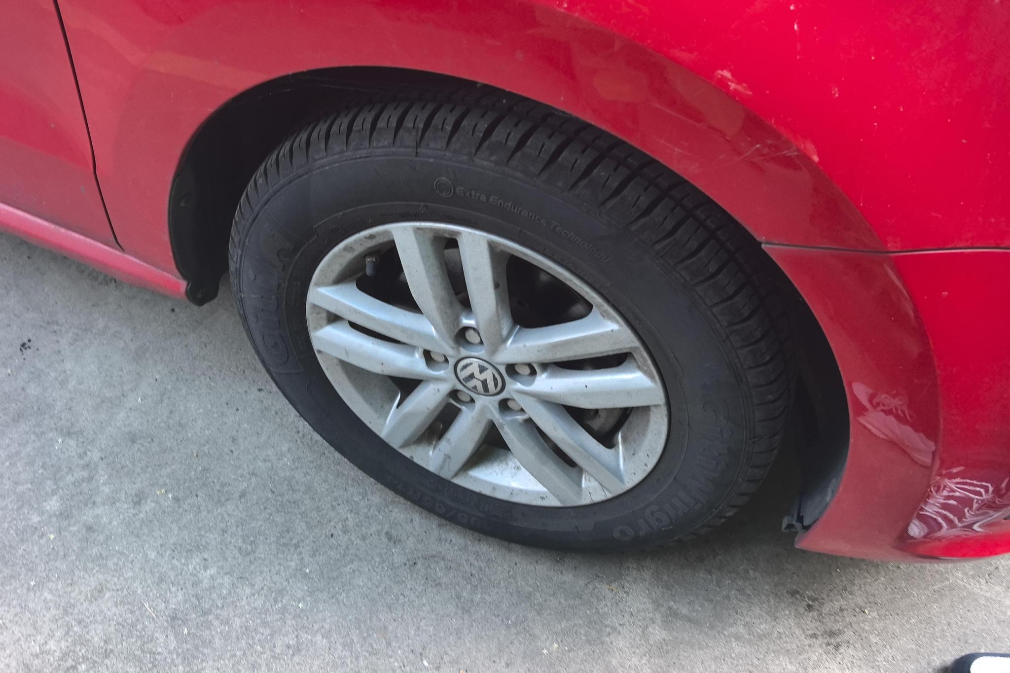 Volkswagen Polo 2016 1.4L AT