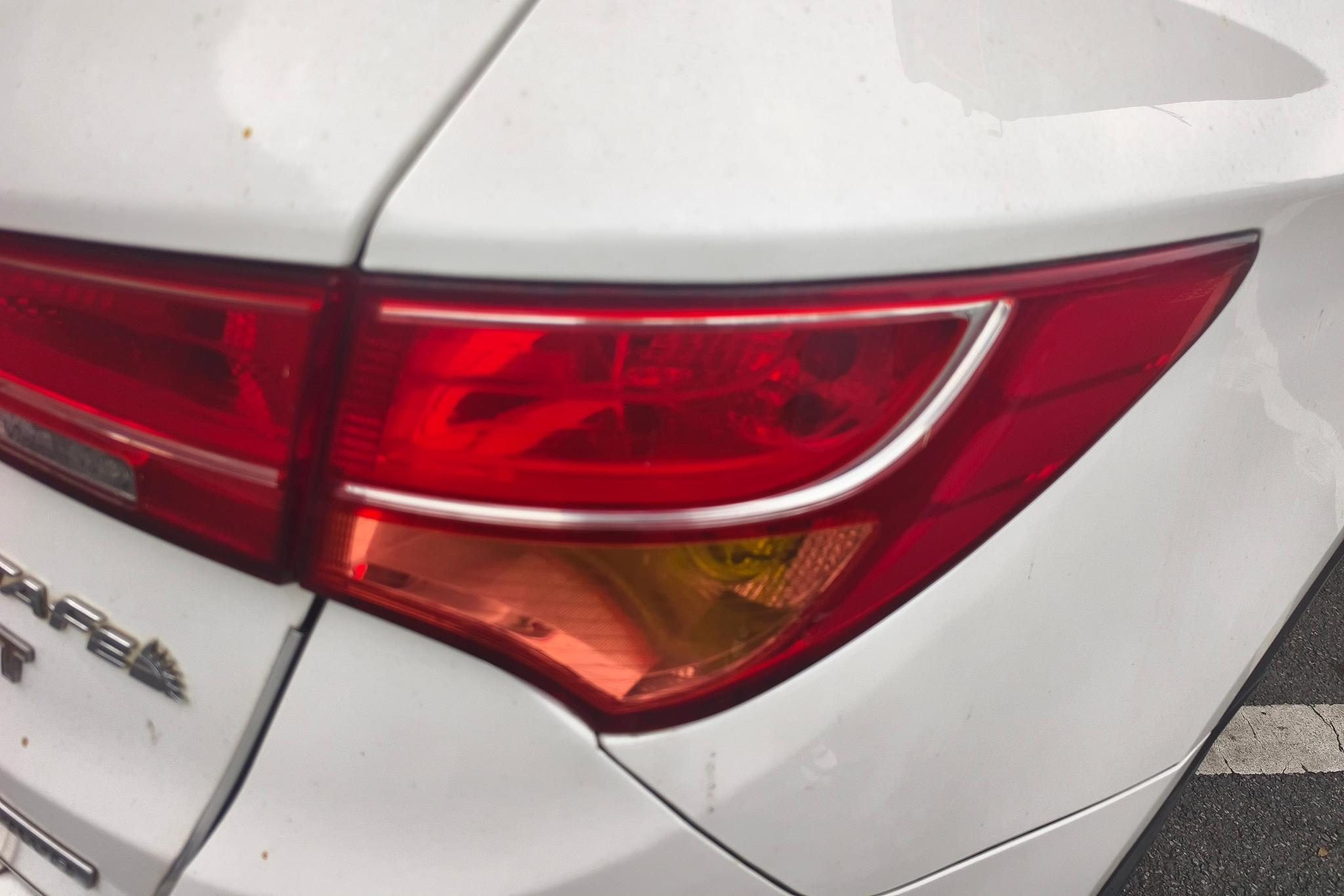 Hyundai Santa Fe 2013 2.4L AT Comfort