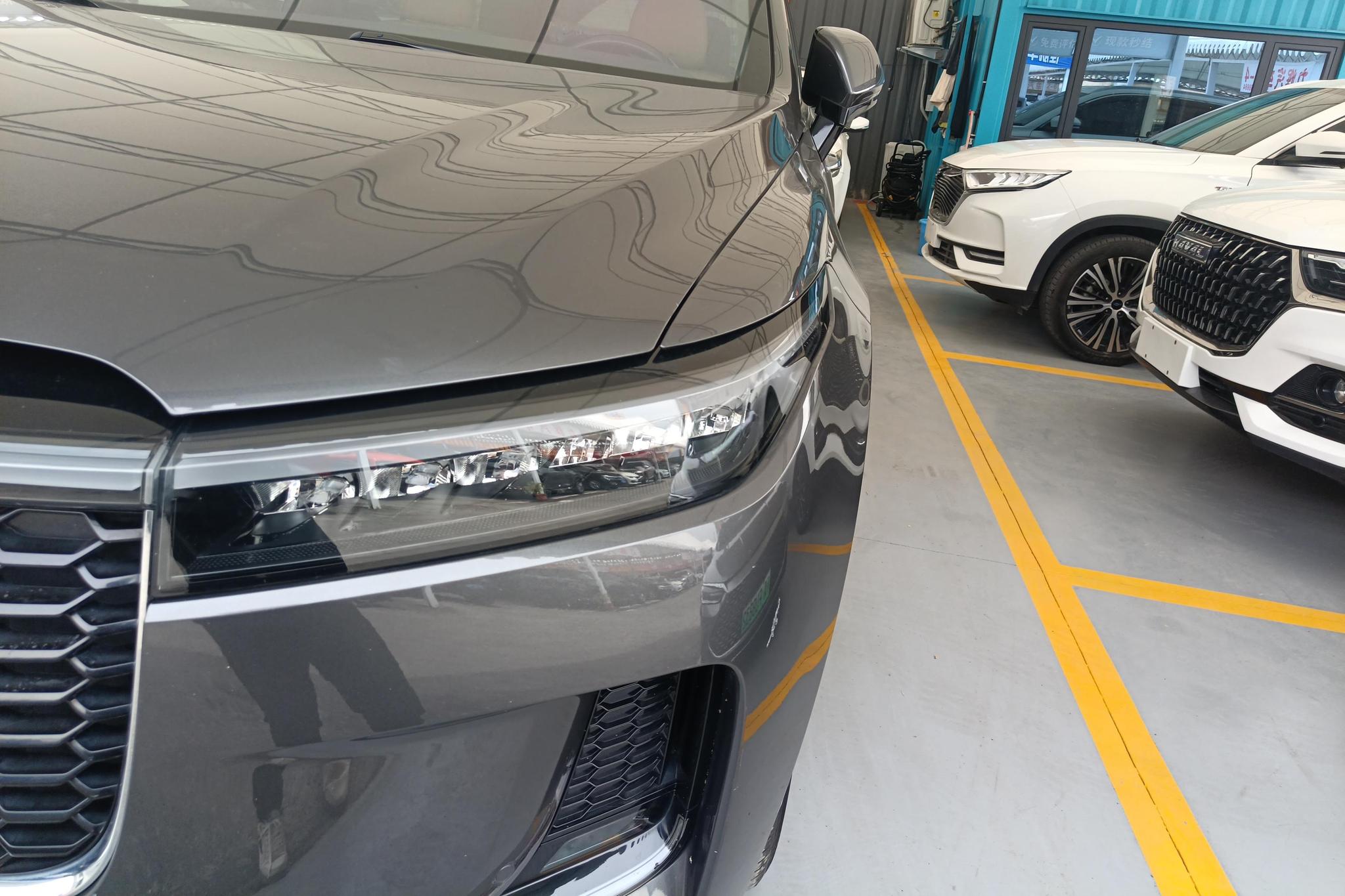 Li Auto ONE 2021 6 мест