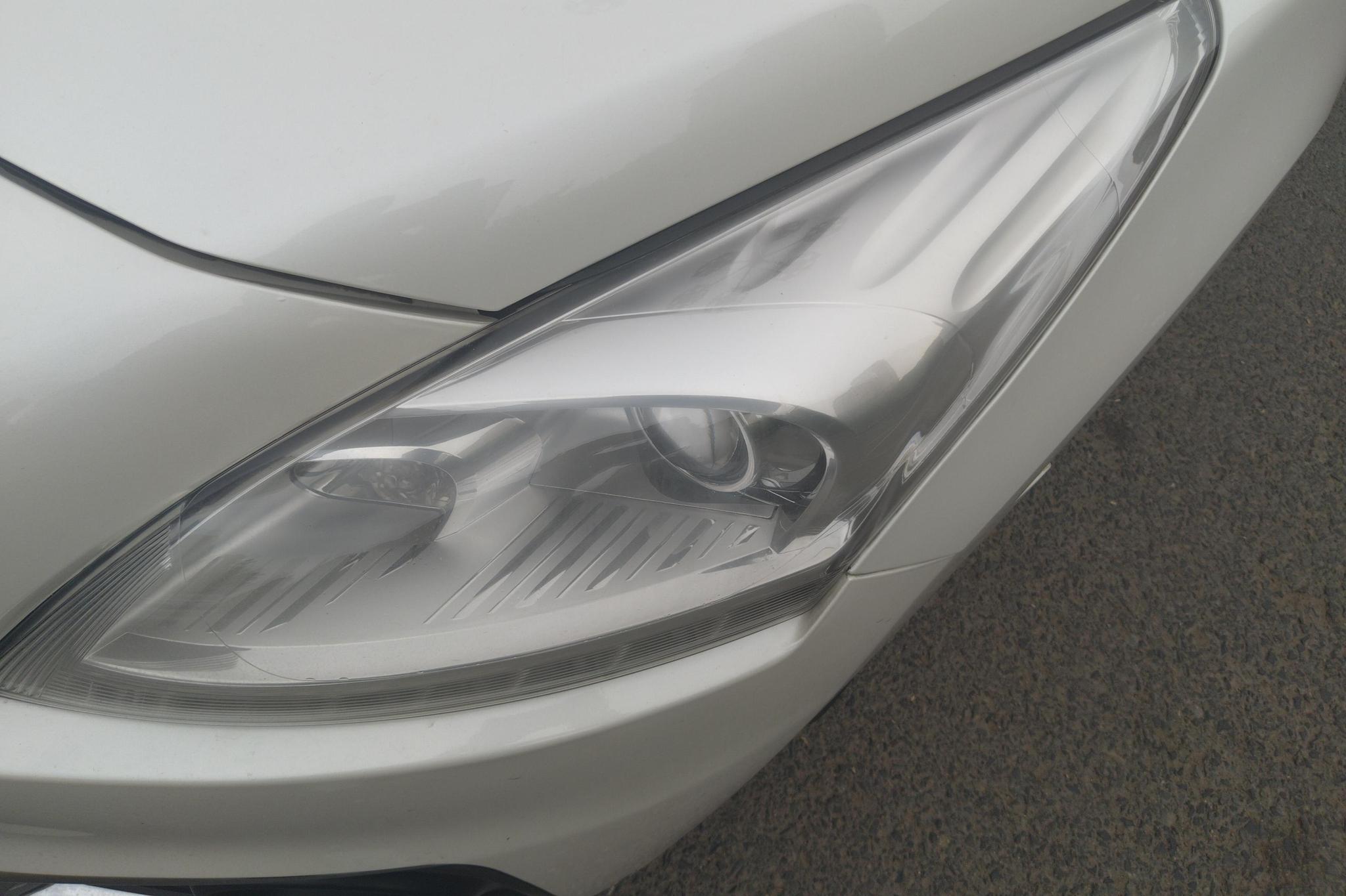 Peugeot 3008 2015 2.0L AT