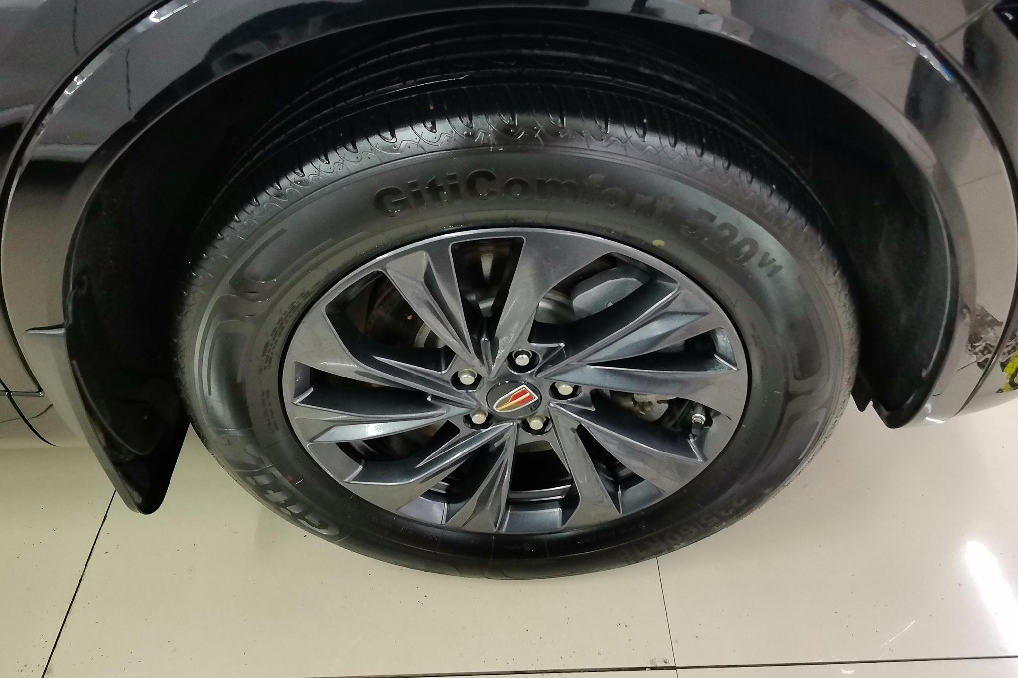 Hongqi HS5 2023 2.0T Pro