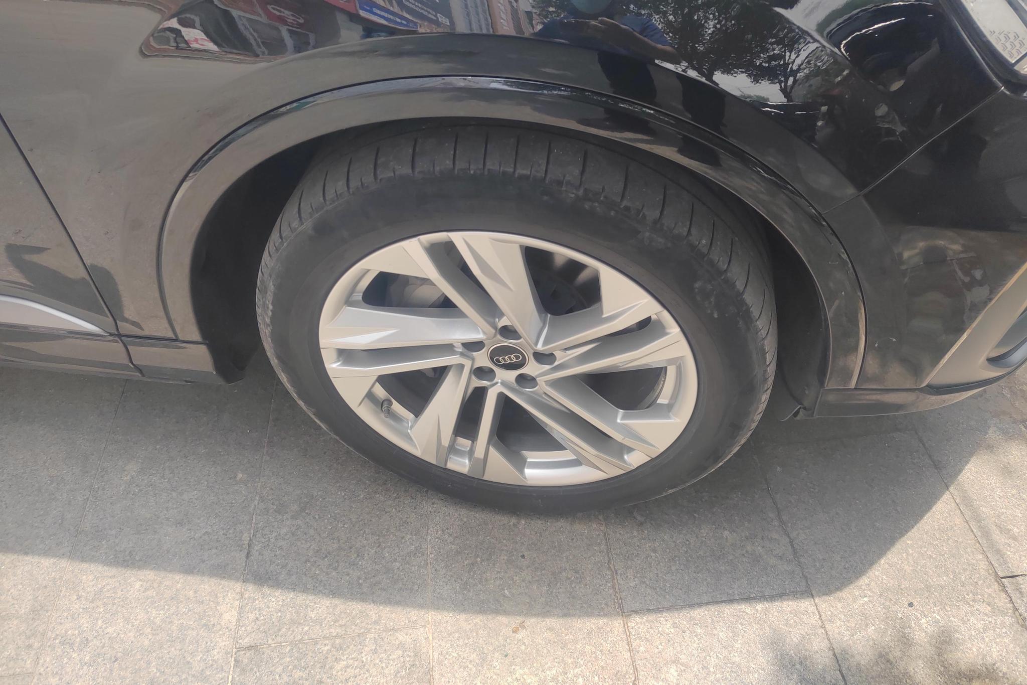 Audi Q7 2023 45 TFSI quattro S line Sport