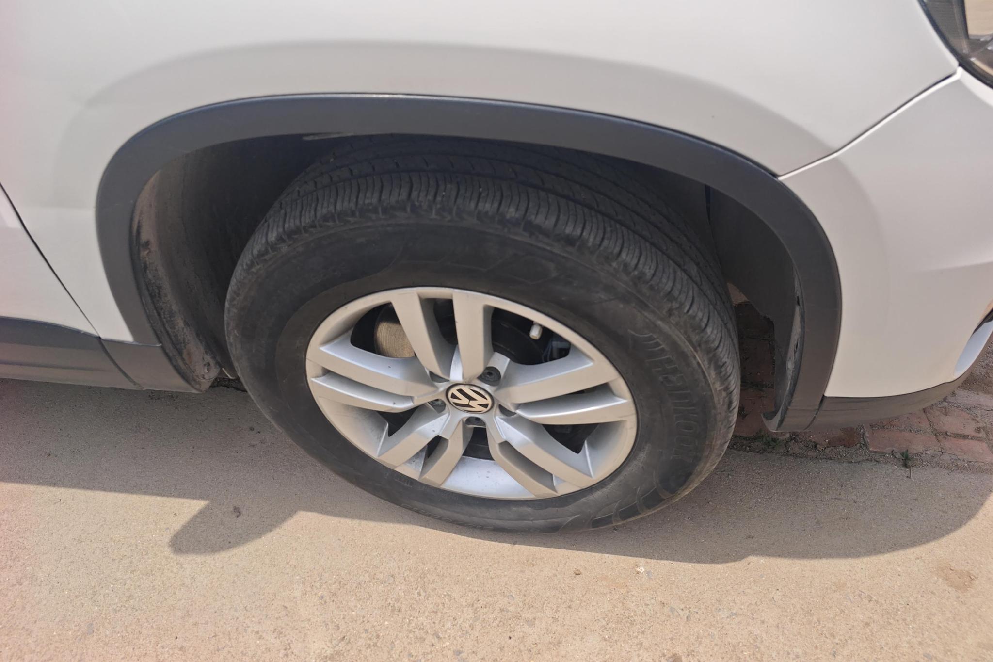 Volkswagen Tiguan 2015 1.8TSI AT
