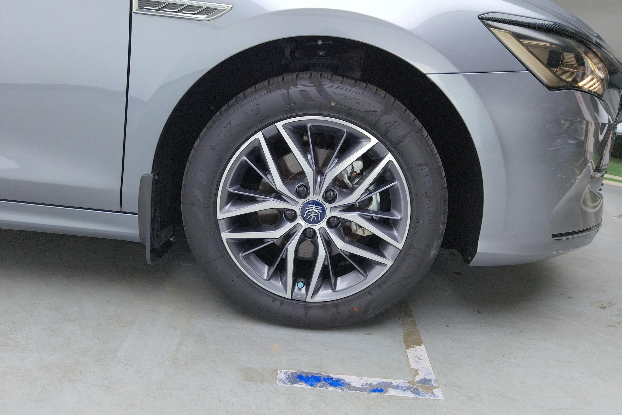 BYD Qin Plus DM-i PLUS DM 2023 DM-i Champion 120KM Lead