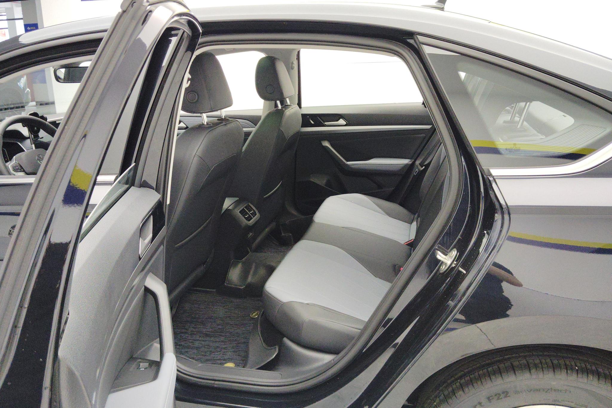 Volkswagen Lavida id 4437956 из Китая 13