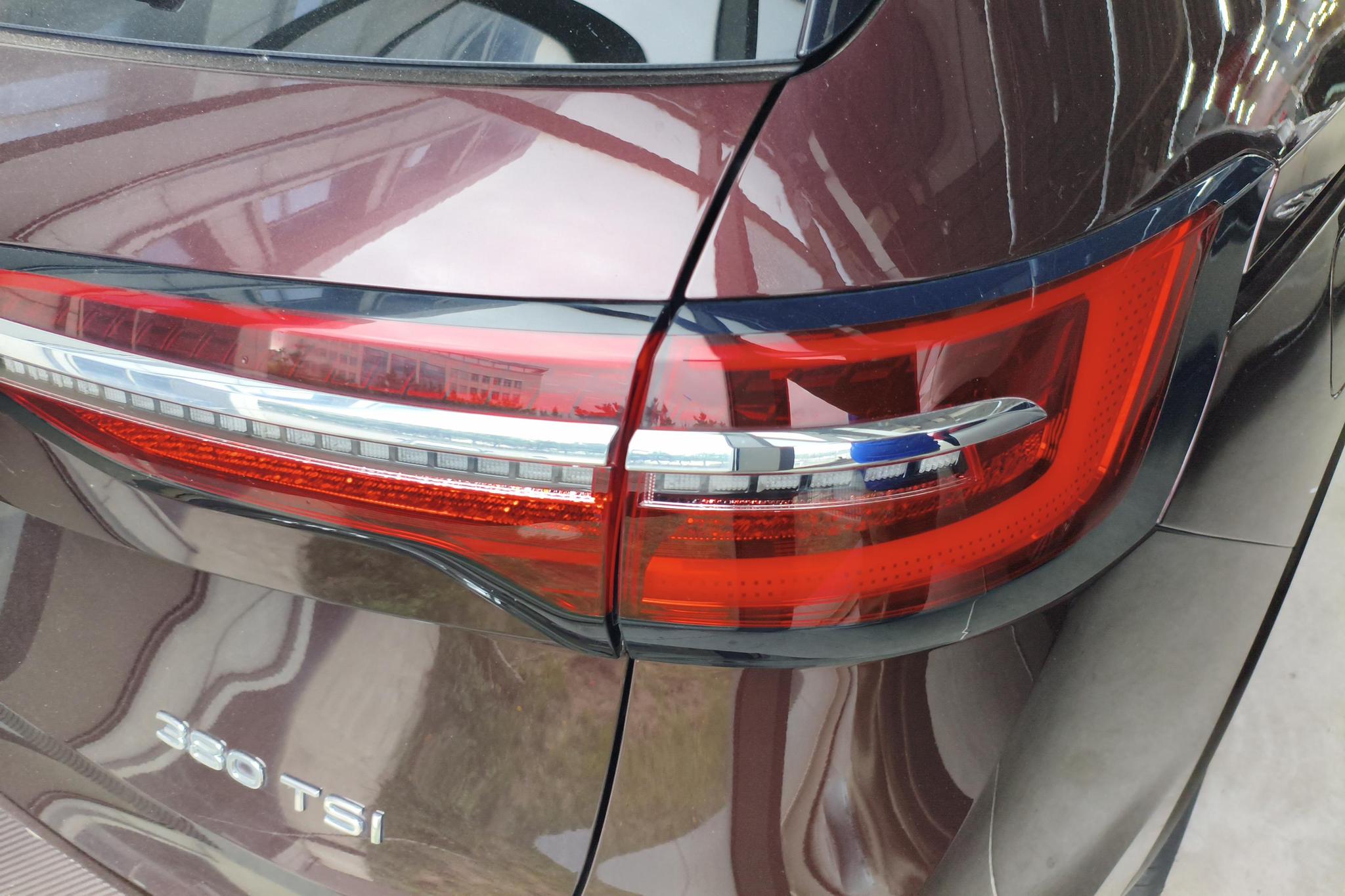 Volkswagen Viloran 2022 380TSI Luxury