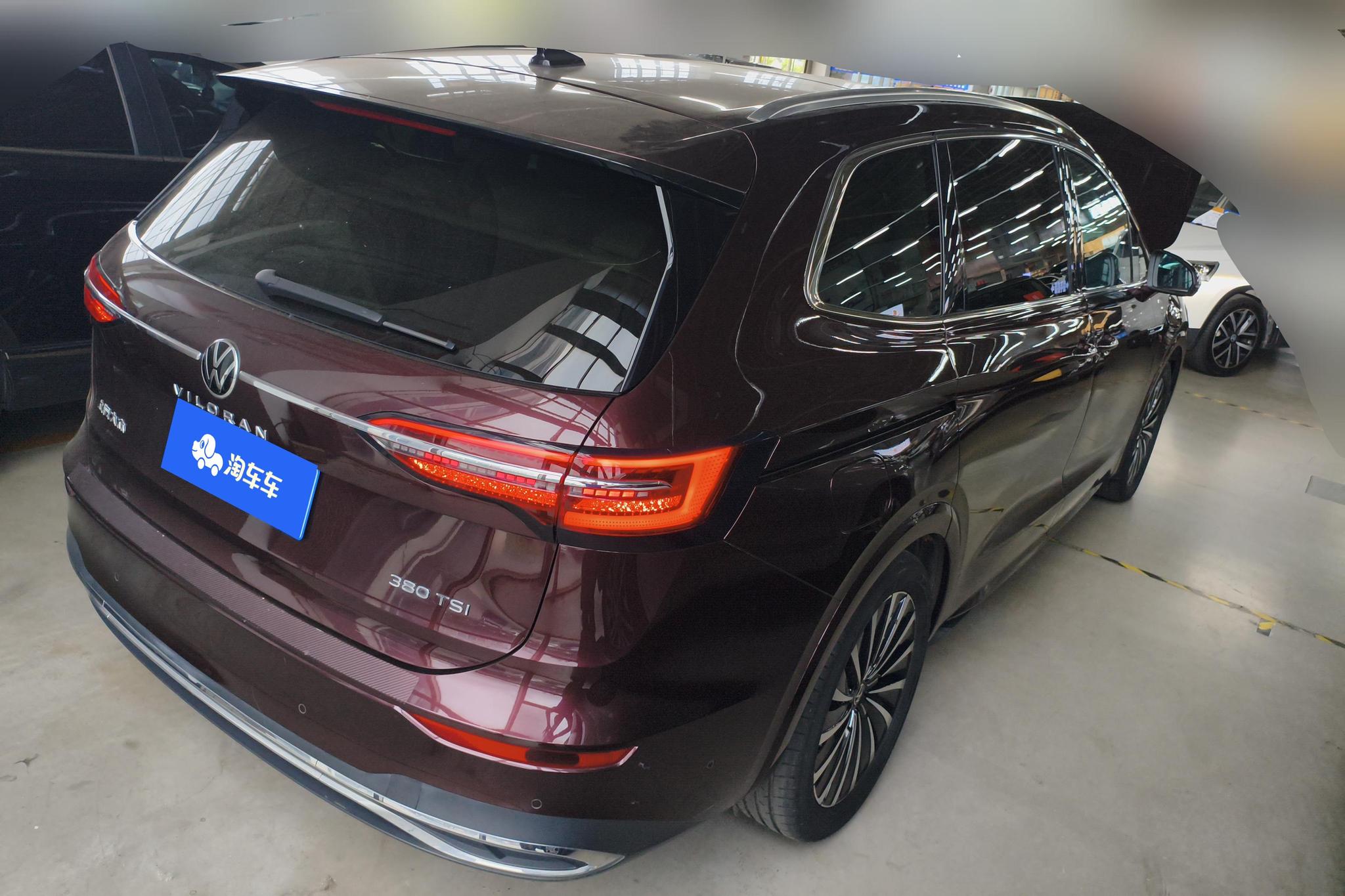Volkswagen Viloran 2022 380TSI Luxury