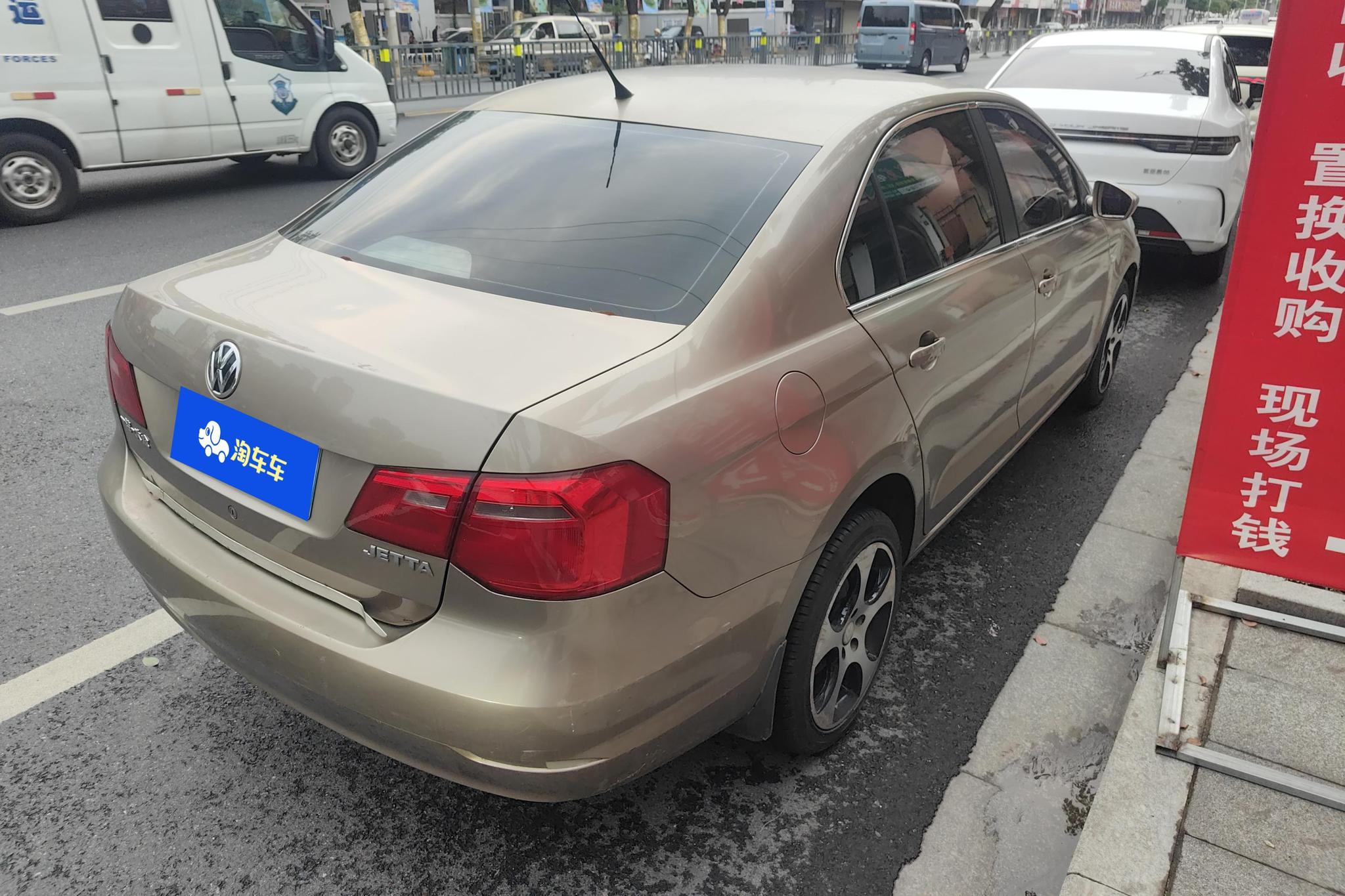 Volkswagen Jetta 2013 1.4L MT Fashion