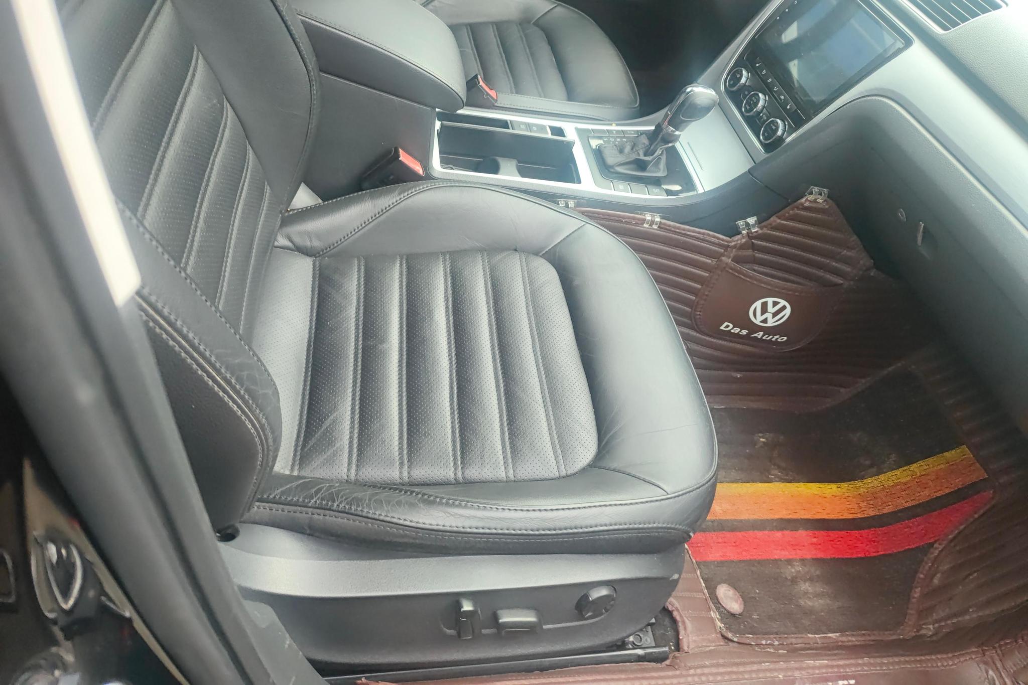Volkswagen Passat 2011 1.8TSI AT
