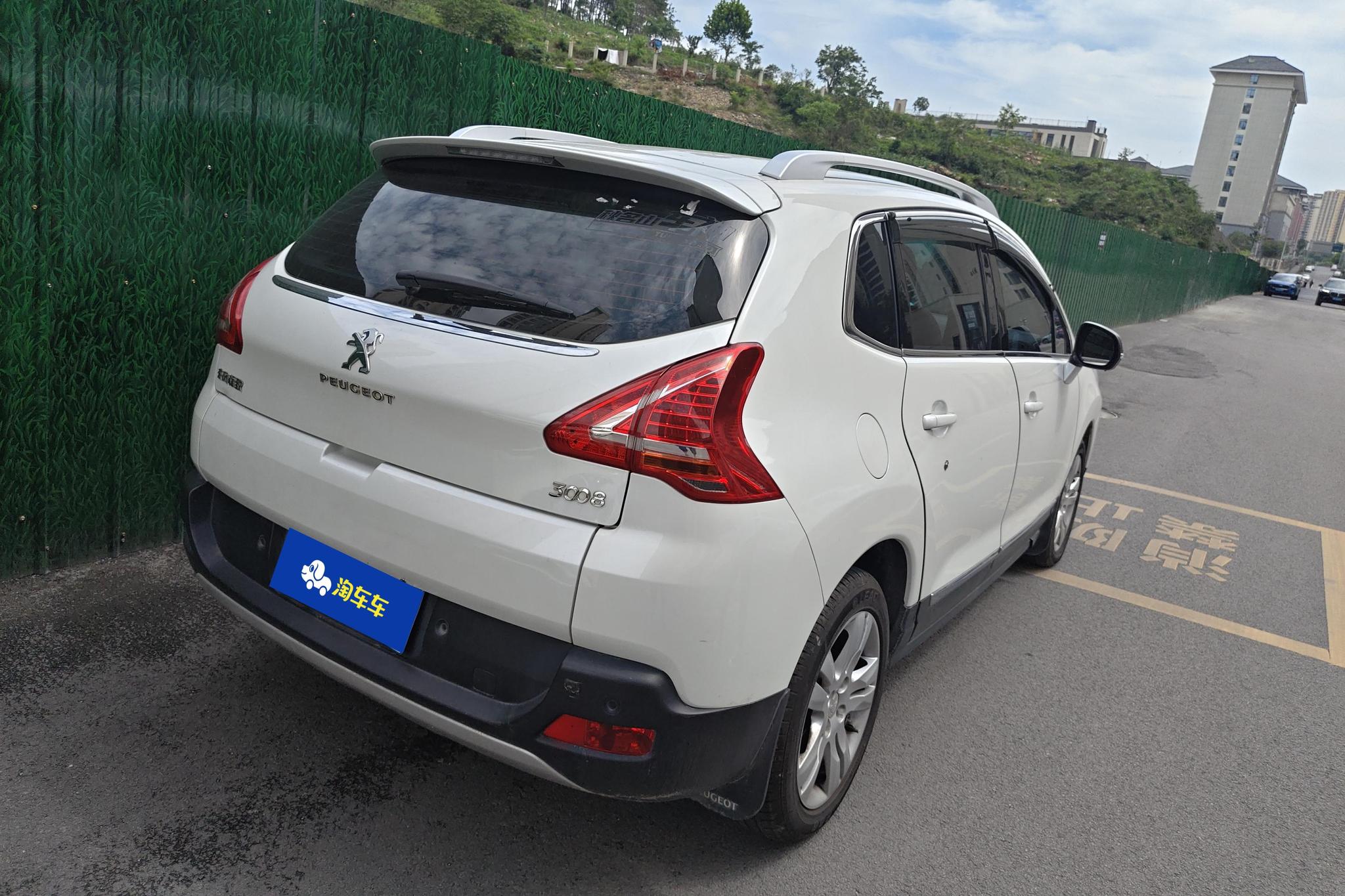 Peugeot 3008 2015 2.0L AT