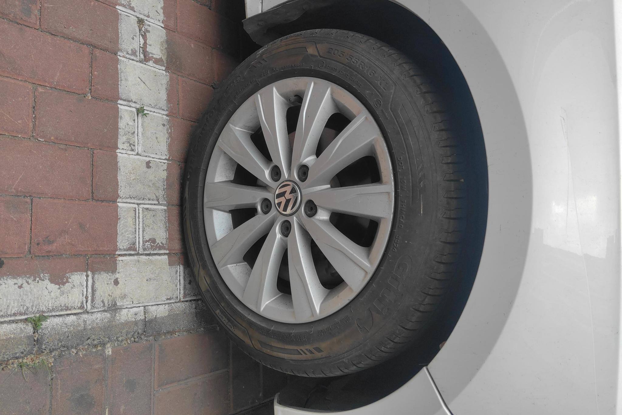 Volkswagen Sagitar 2015 230TSI AT Comfort