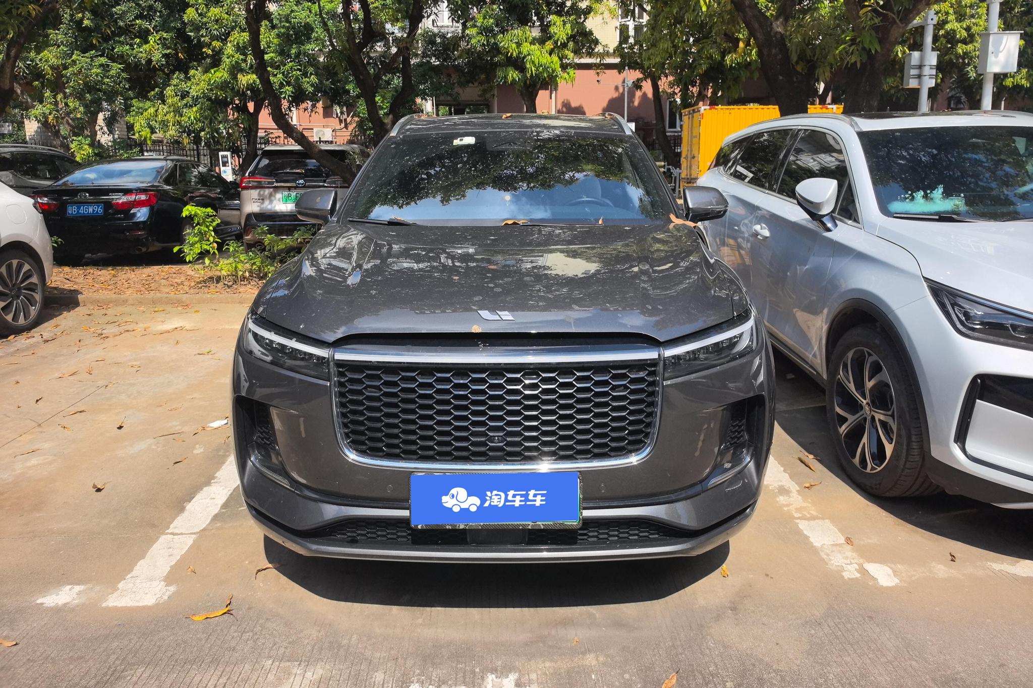 Li Auto ONE 2021 6 мест