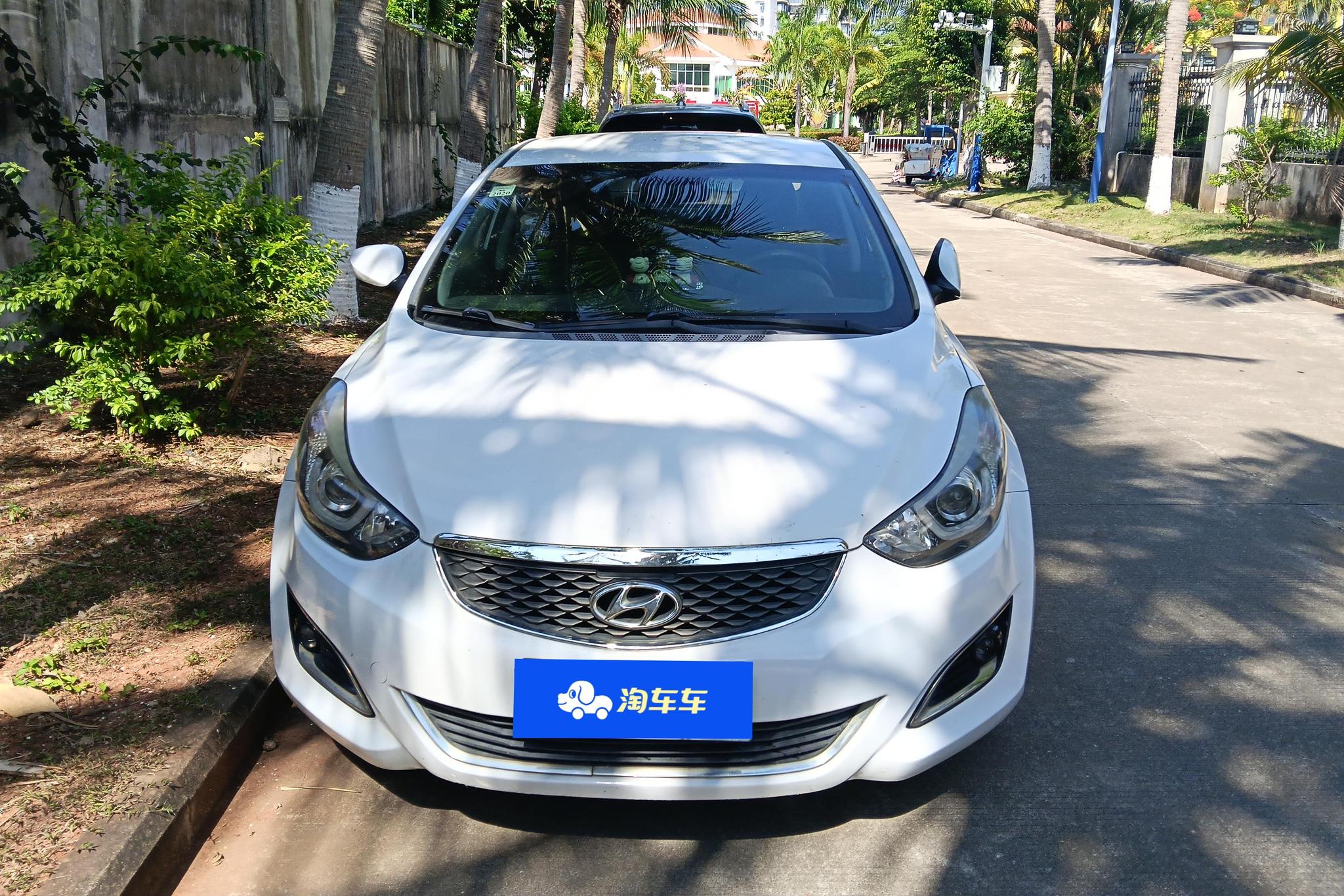 Hyundai Elantra 2016 1.6L AT