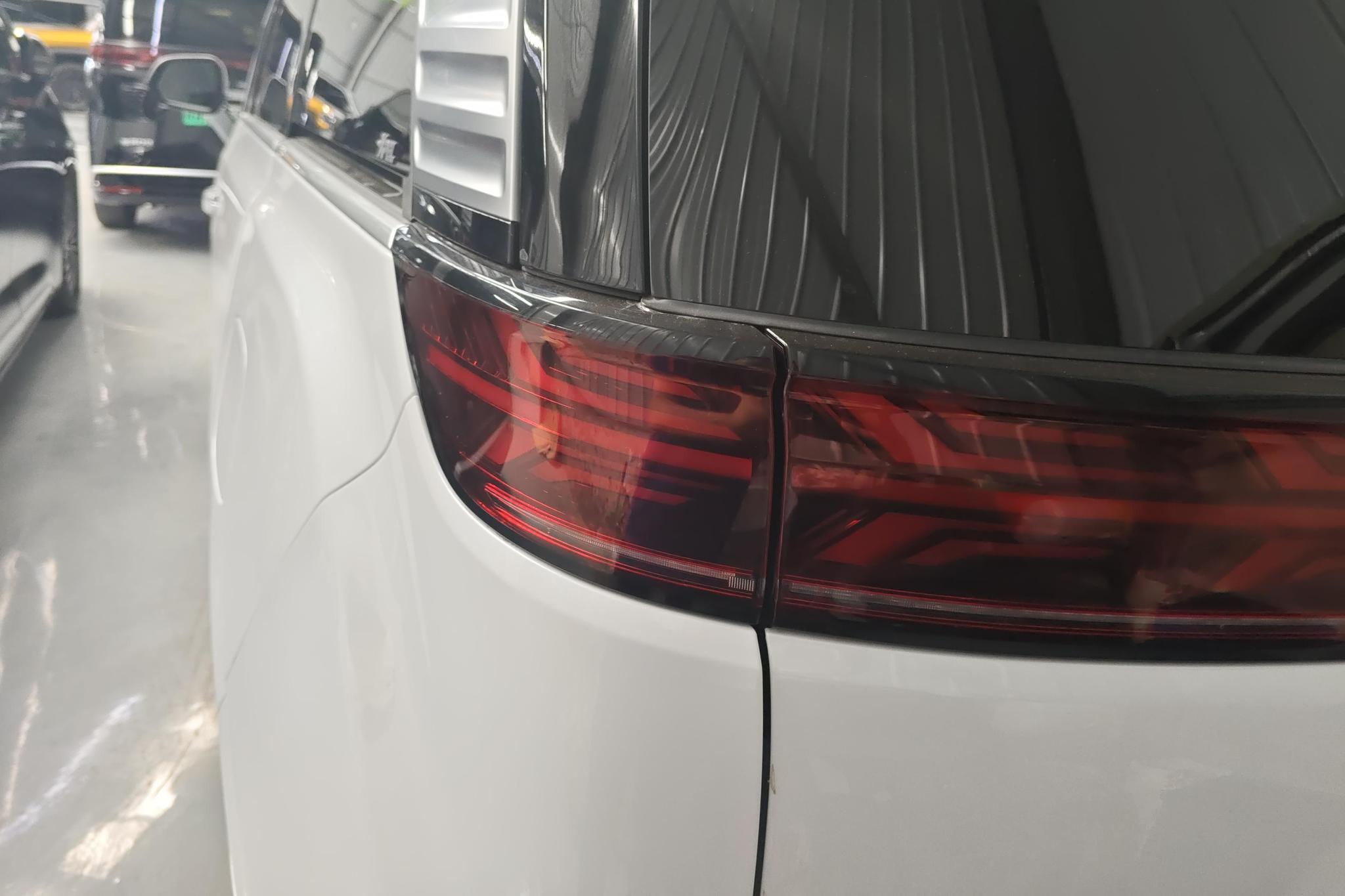 Denza D9 DM 2024 980 Luxury