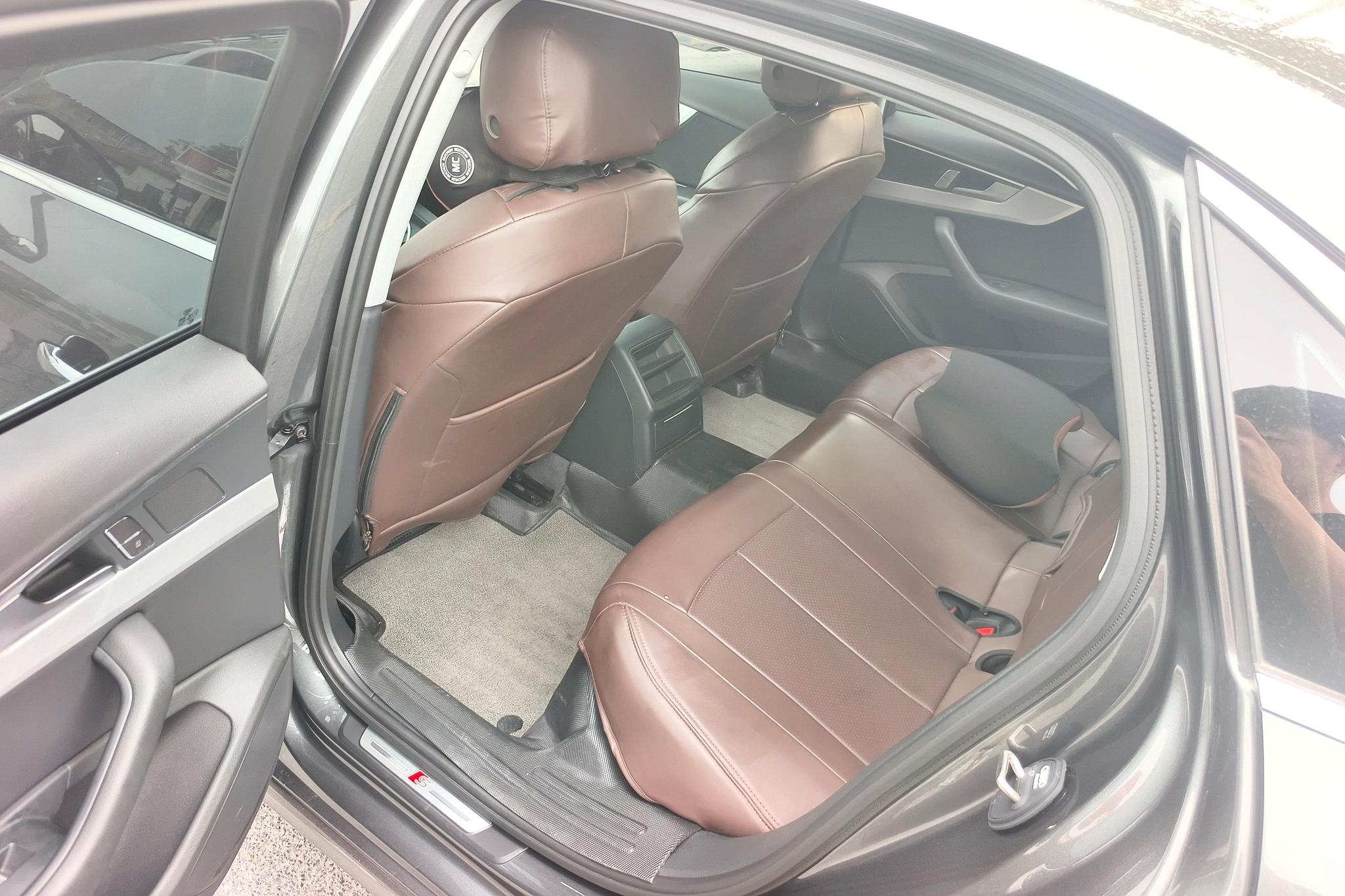 Audi A4L id 4438708 из Китая 13