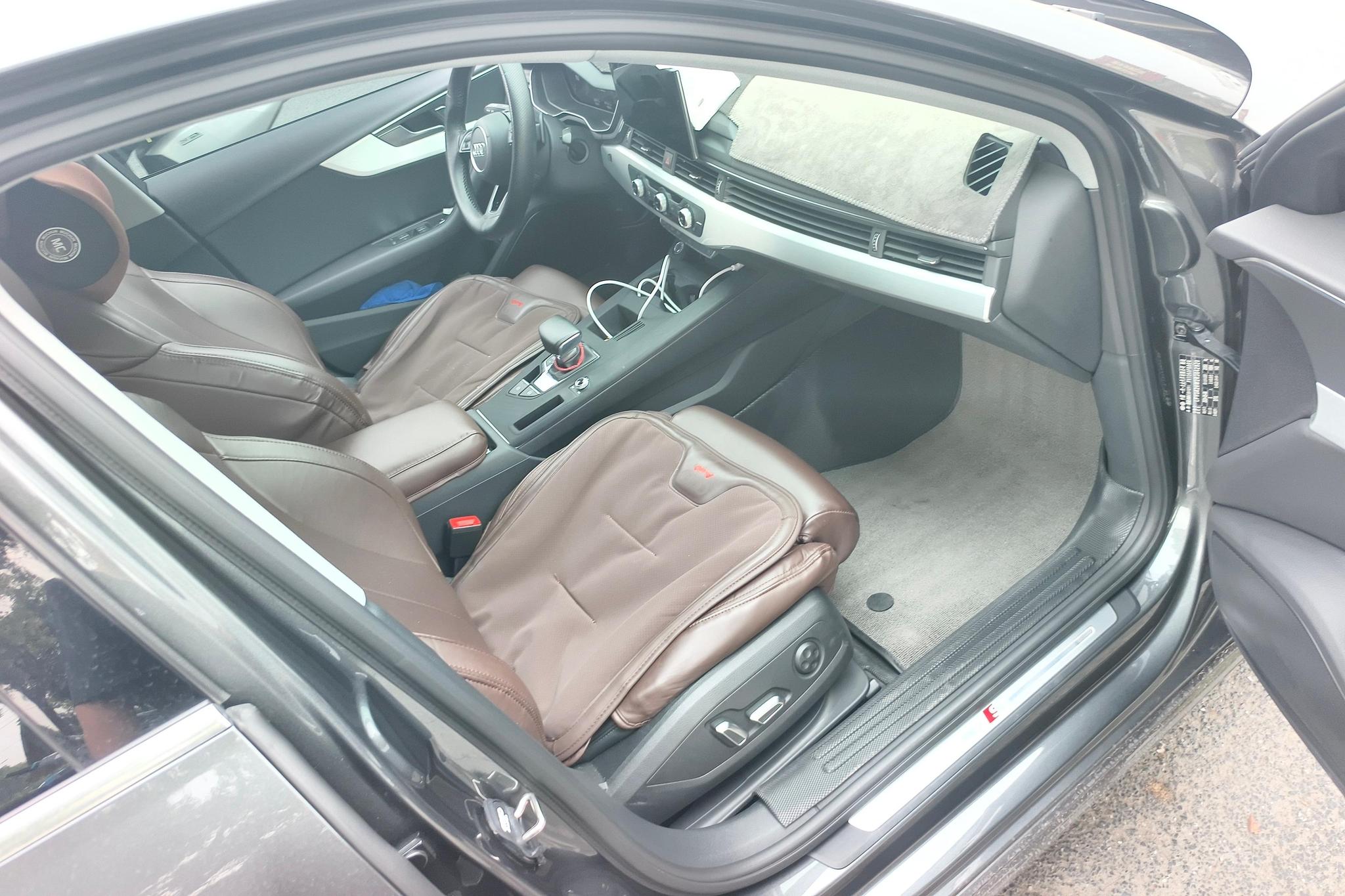 Audi A4L id 4438708 из Китая 14