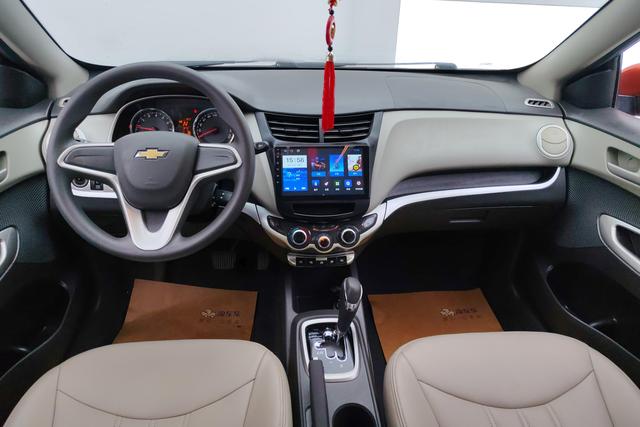 Chevrolet Eo 3 2015 — фото 12