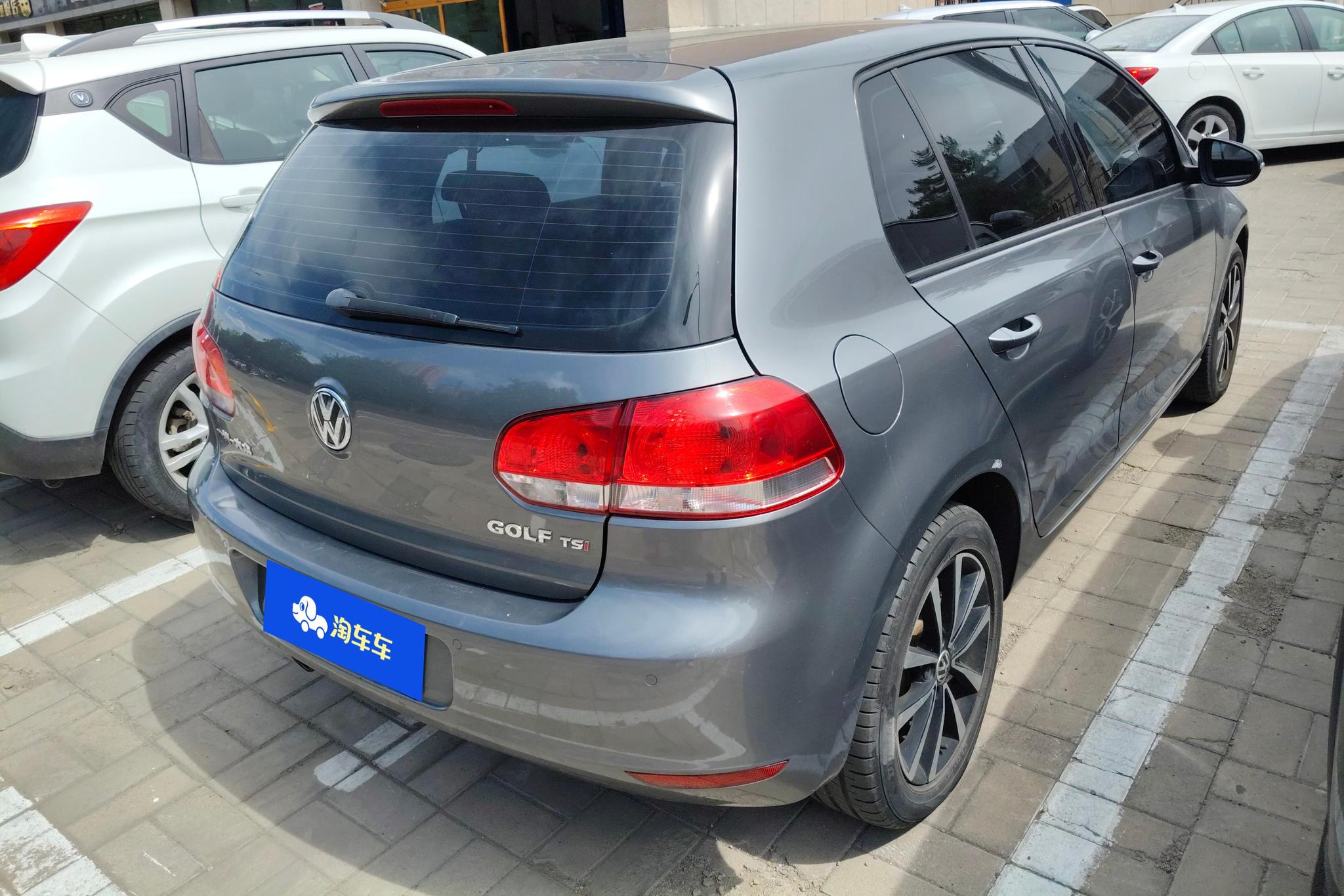Volkswagen Golf 2012 1.4TSI AT Luxury