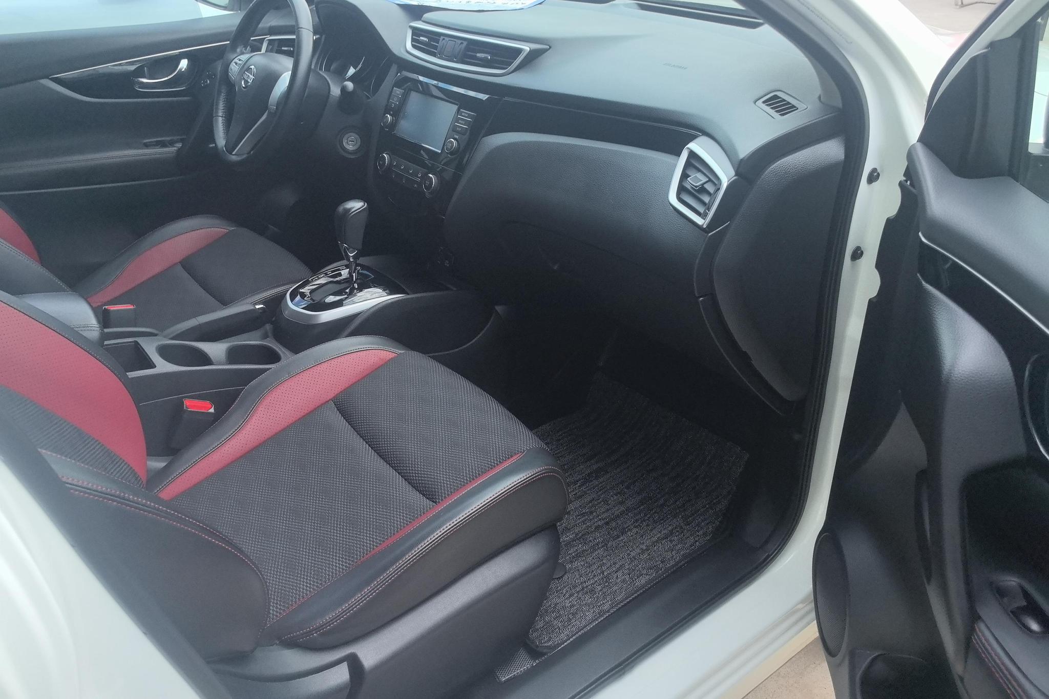 Nissan Qashqai 2019 2.0L CVT Smart