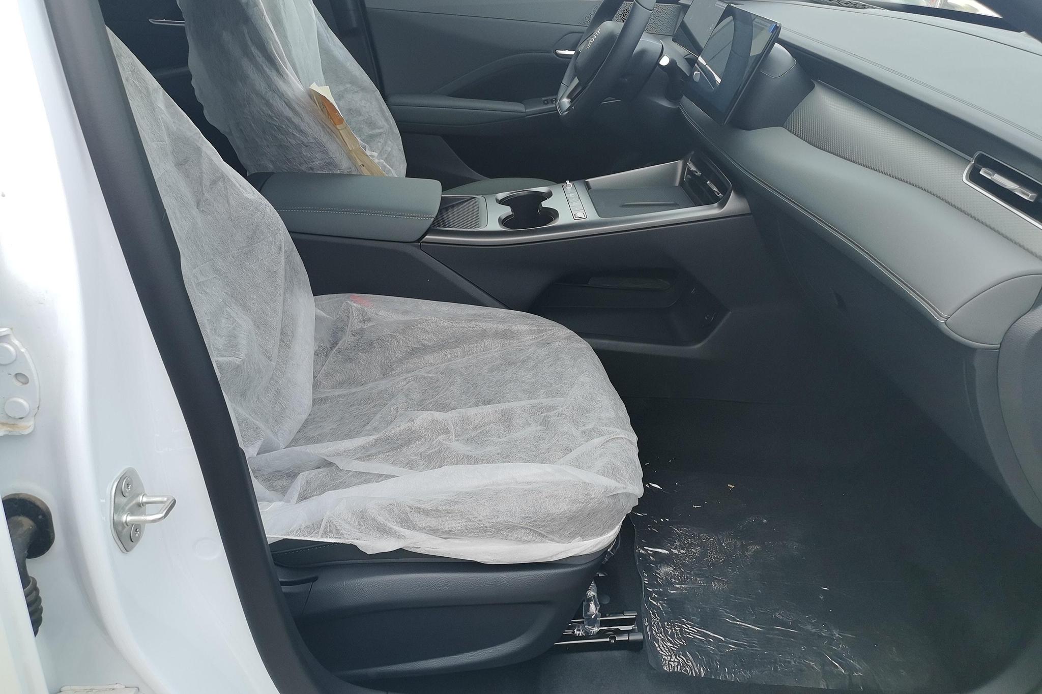 BYD Qin Plus DM-i PLUS DM 2025 Smart Drive DM-i 128KM