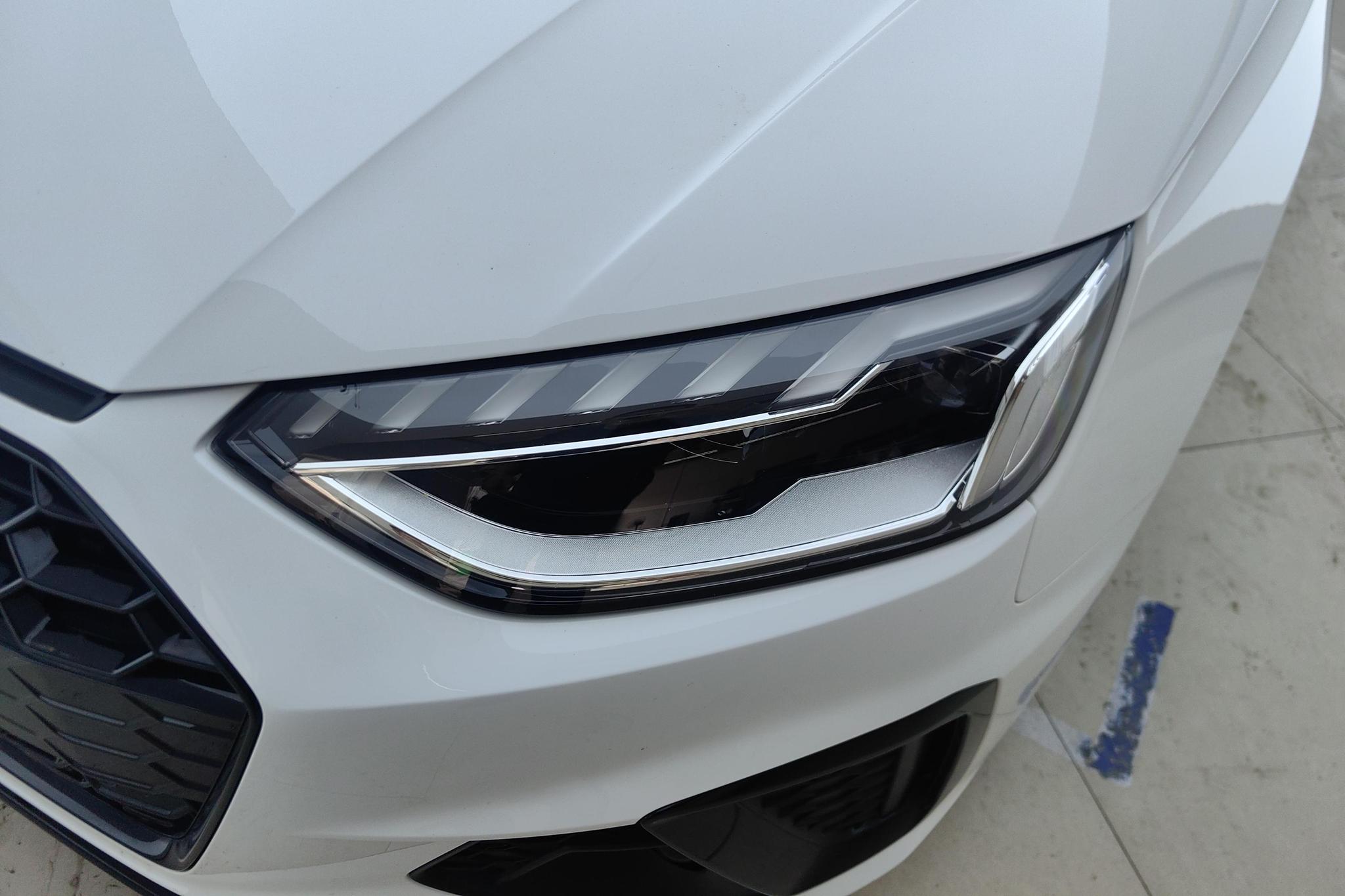 Audi A4L 2023 40 TFSI Luxury