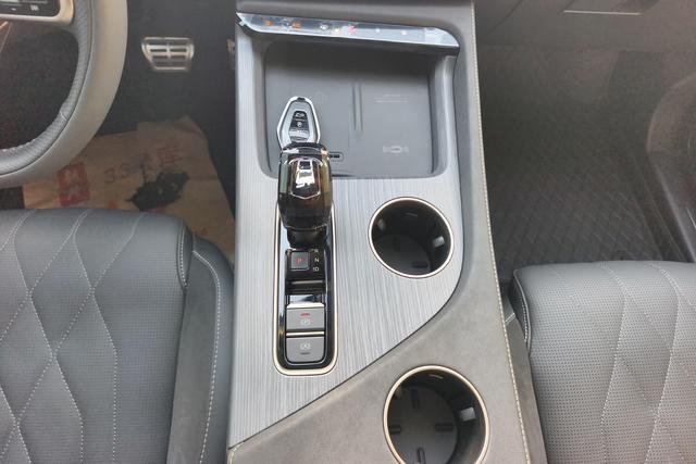 JETOUR Mountain and Sea L9 2024 — фото 14