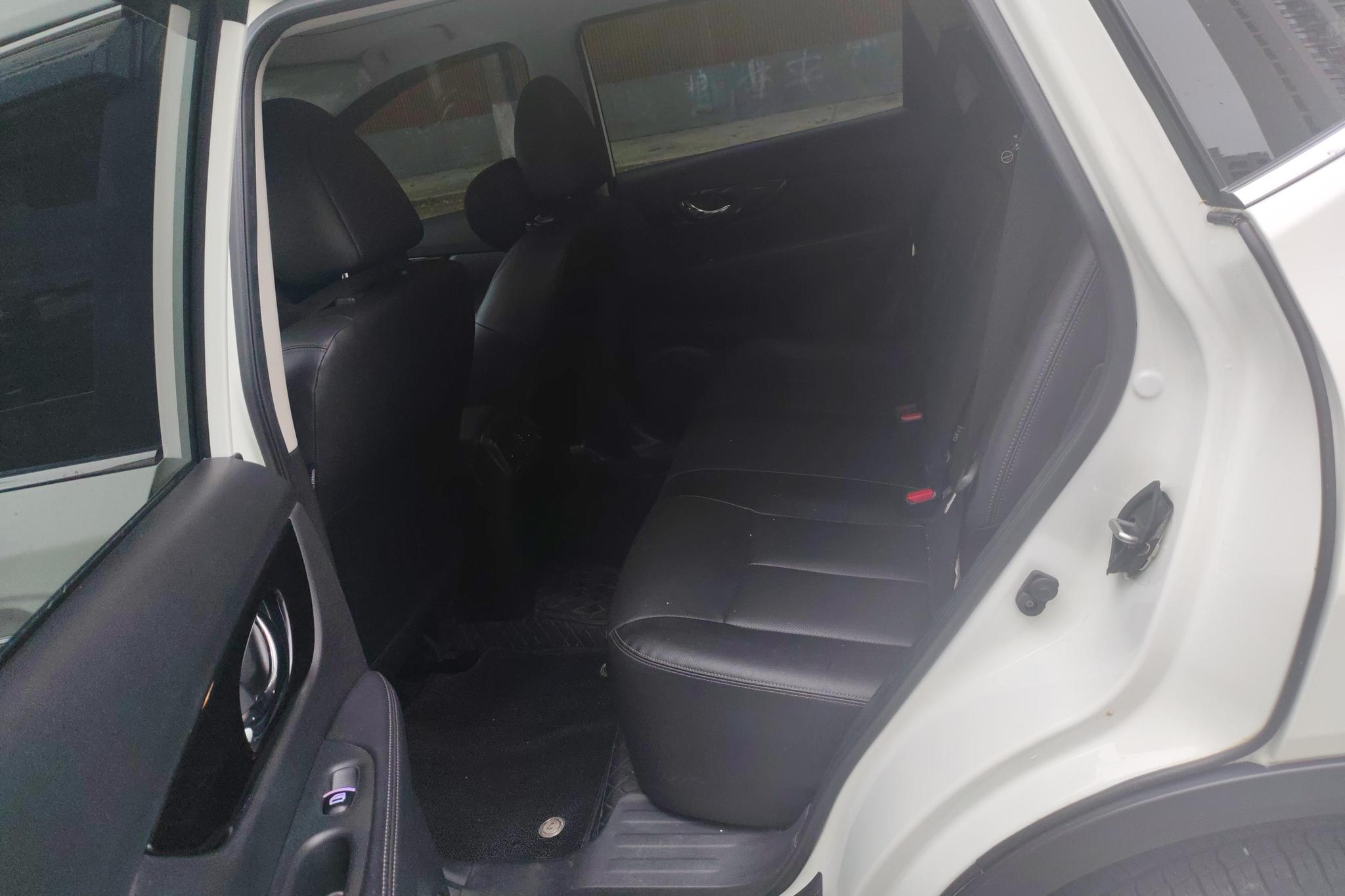 Nissan Qijun id 4437804 из Китая 16