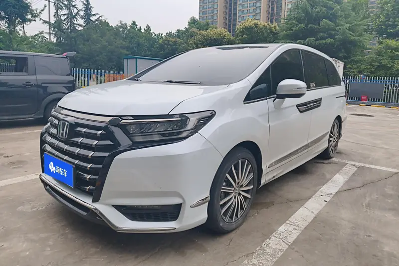 Honda Elysion 2.0 L e:HEV Luxury