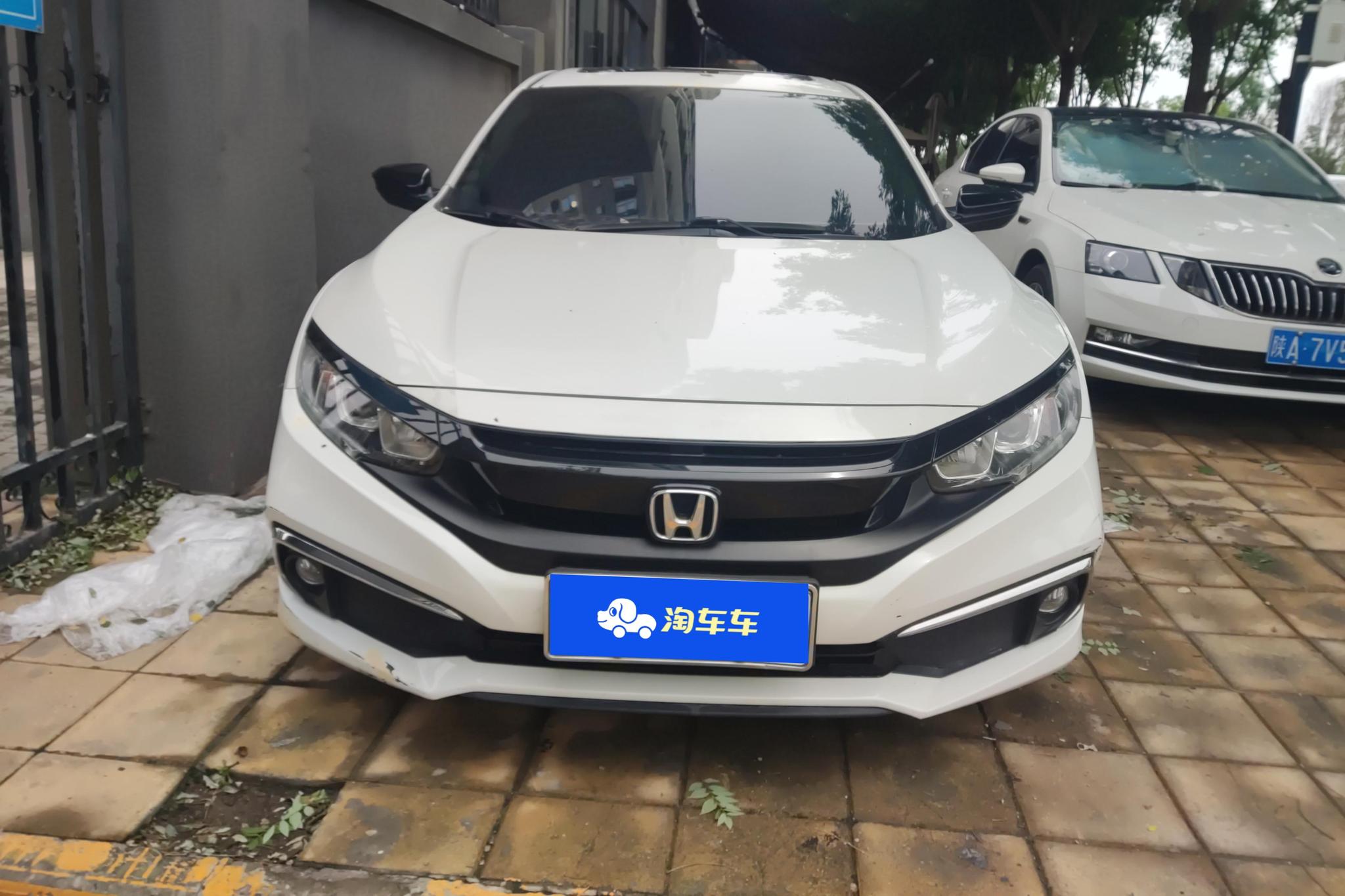 Honda Civic id 4437575 из Китая 15