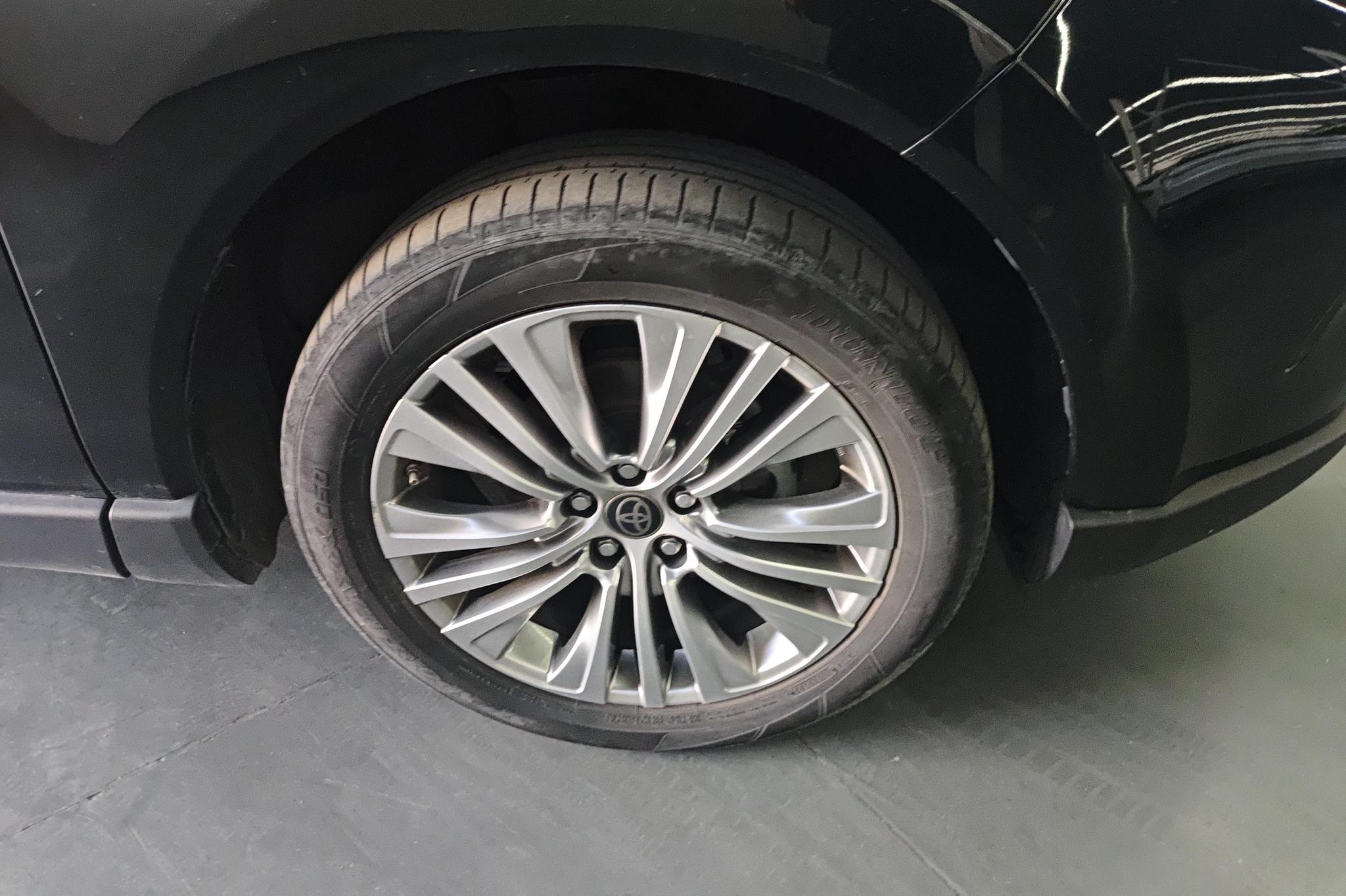 Toyota Ling Fang HARRIER id 4437723 из Китая 10
