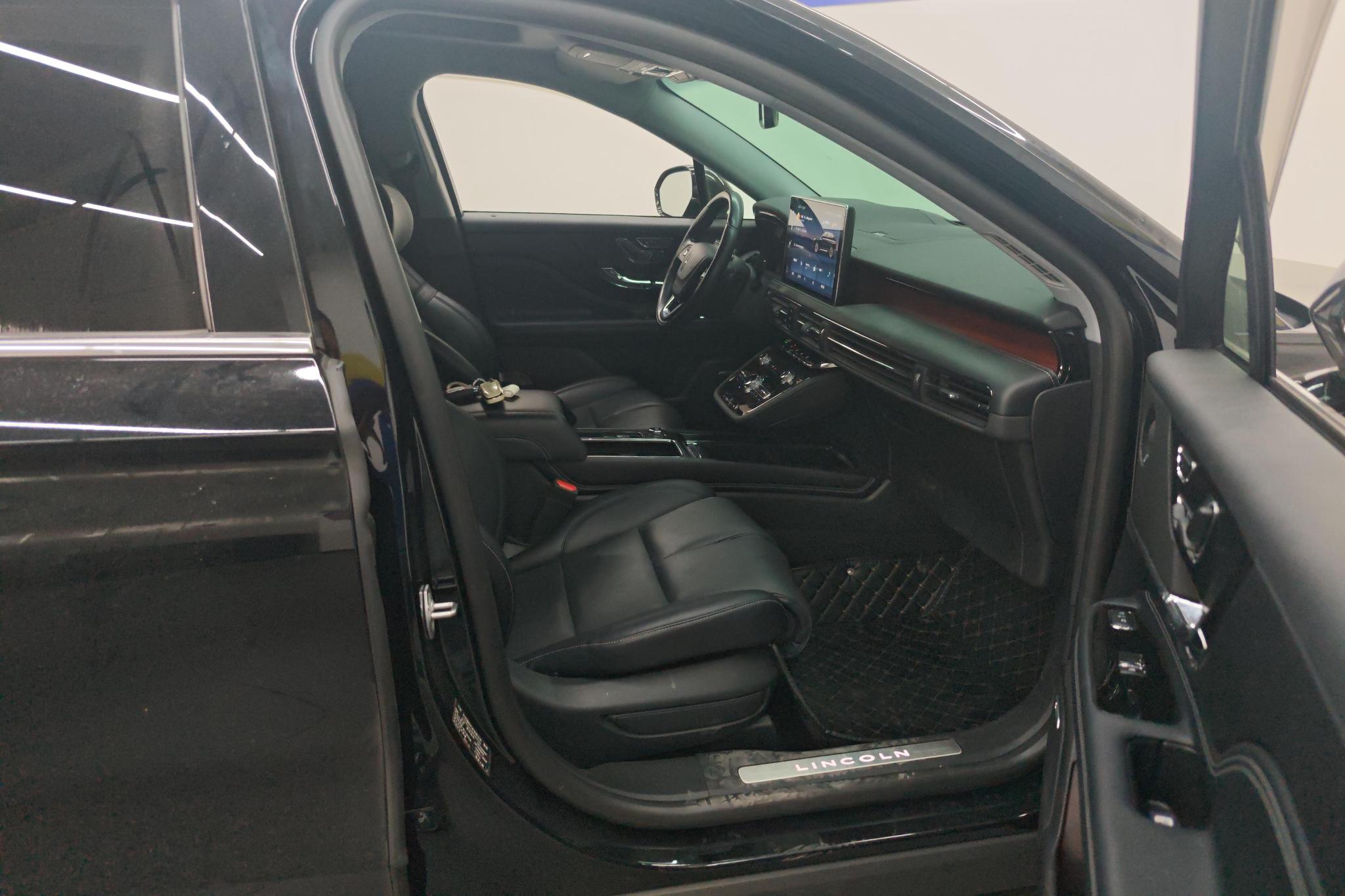 Lincoln Corsair 2021 2.0T