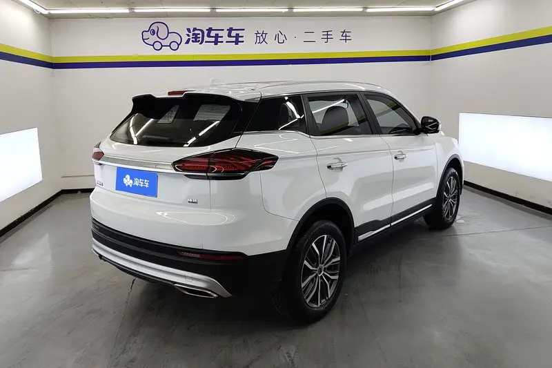 Geely Atlas (Boyue) — фото 3