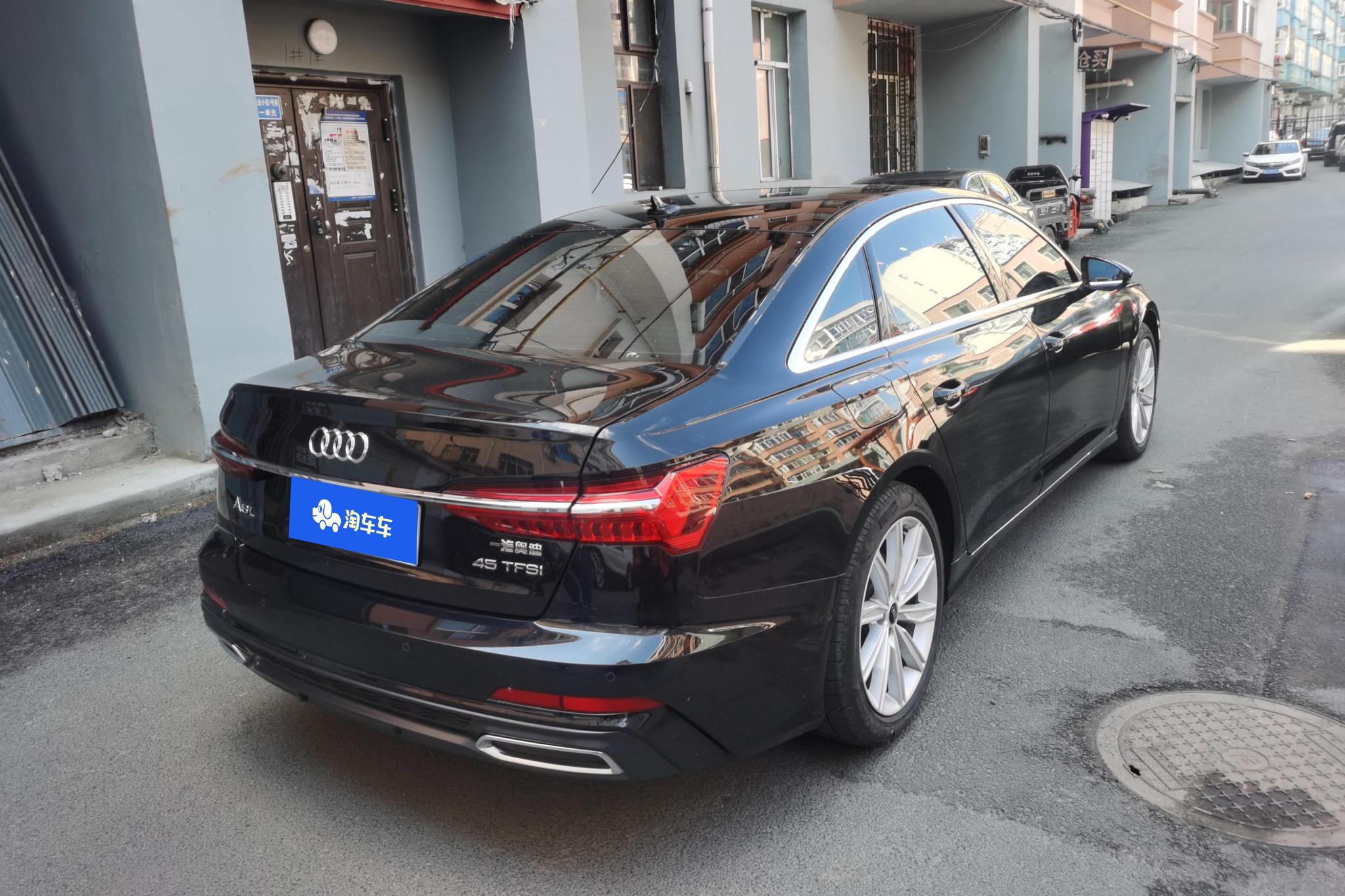 Audi A6L id 4437572 из Китая 15