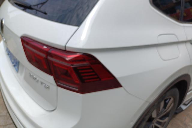 2024 Volkswagen Tiguan L thumbnail 3