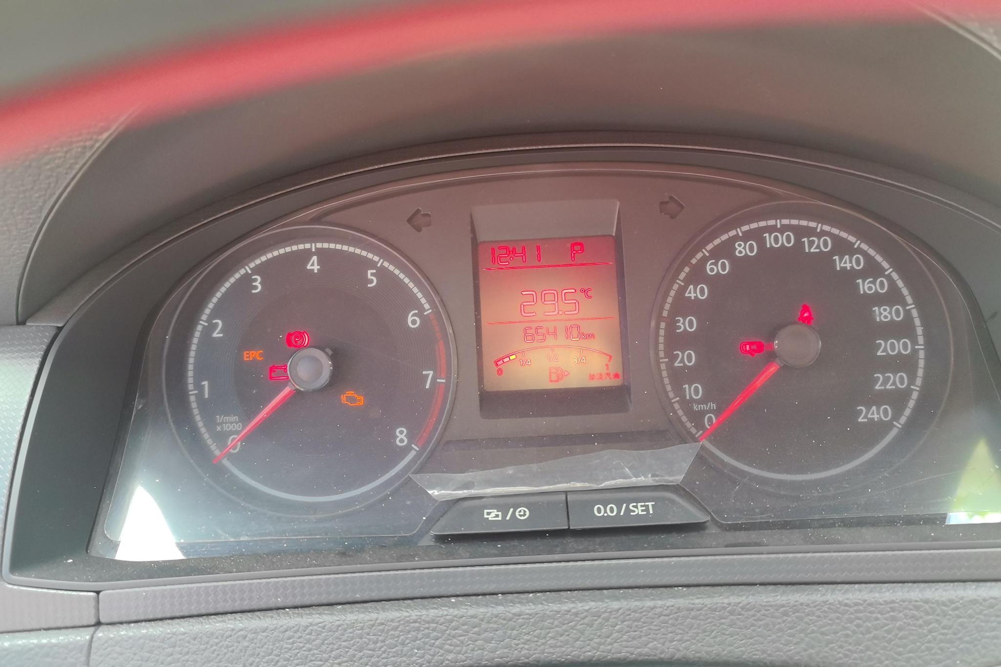 Volkswagen Santana id 4453837 из Китая 16
