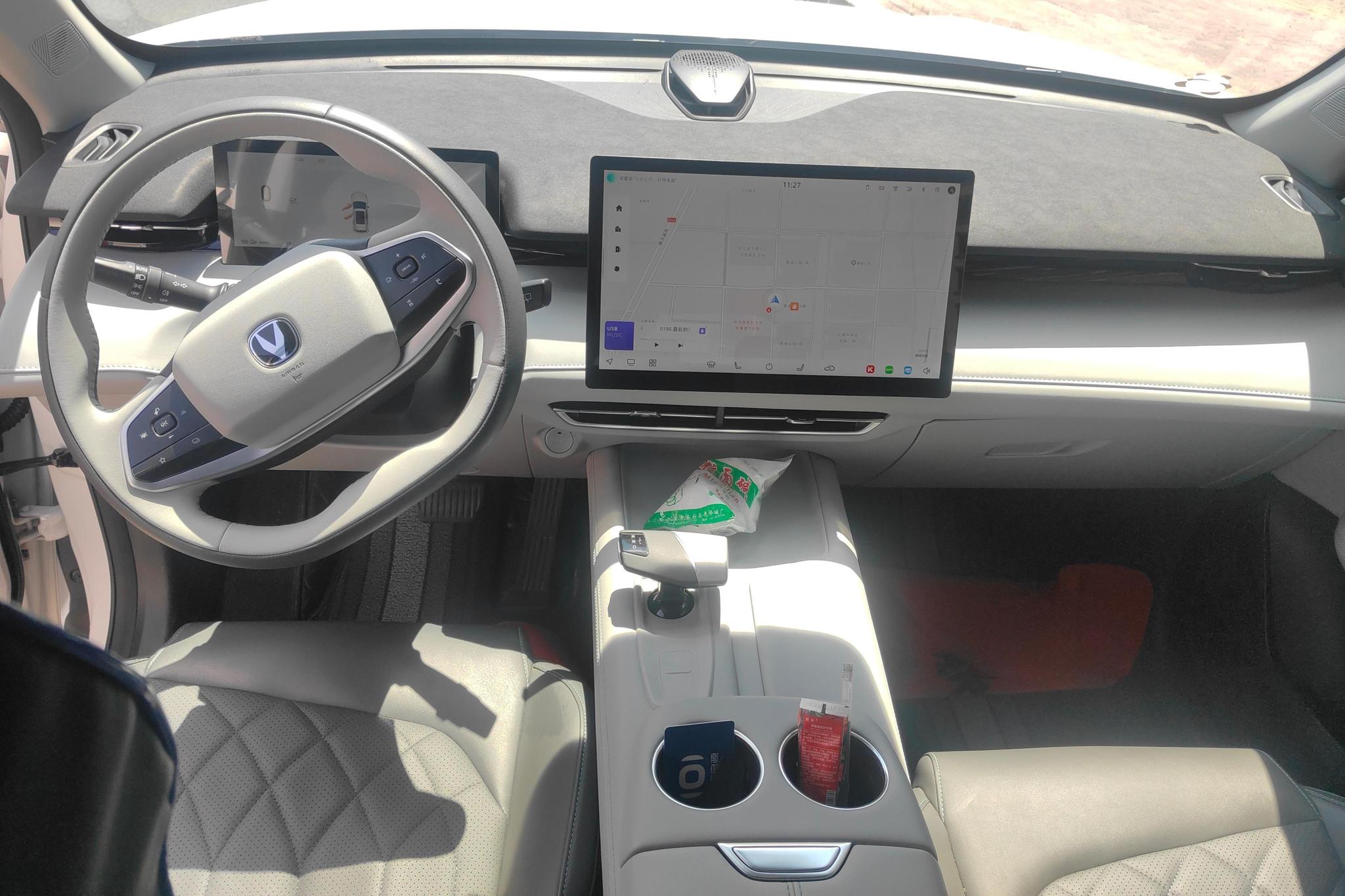 Chang'an UNI-Z PHEV id 4439914 из Китая 16