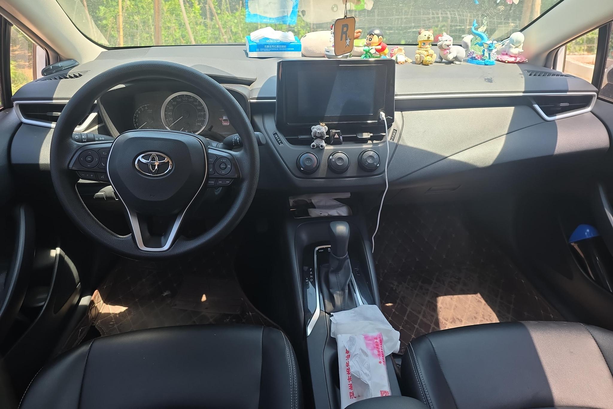 Toyota Corolla 2022 - фото 14