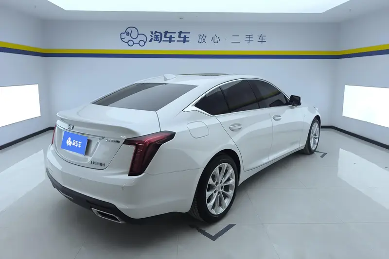 Cadillac CT5 — фото 3