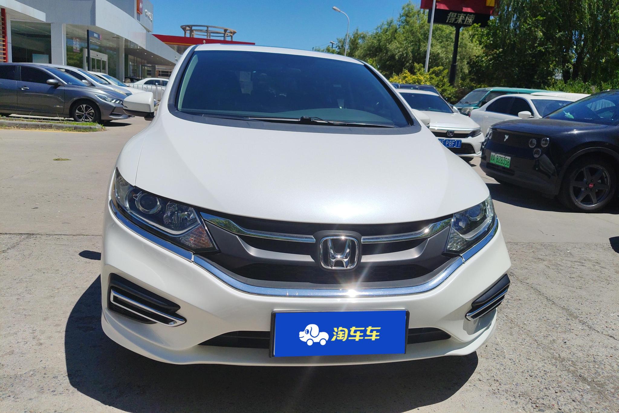 Honda Jade 2017 1.8L AT Comfort 5 мест