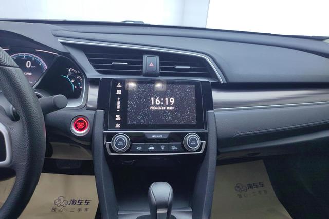 Honda "思域" 可 以 翻 译 为 "Civic" 2019 — фото 11