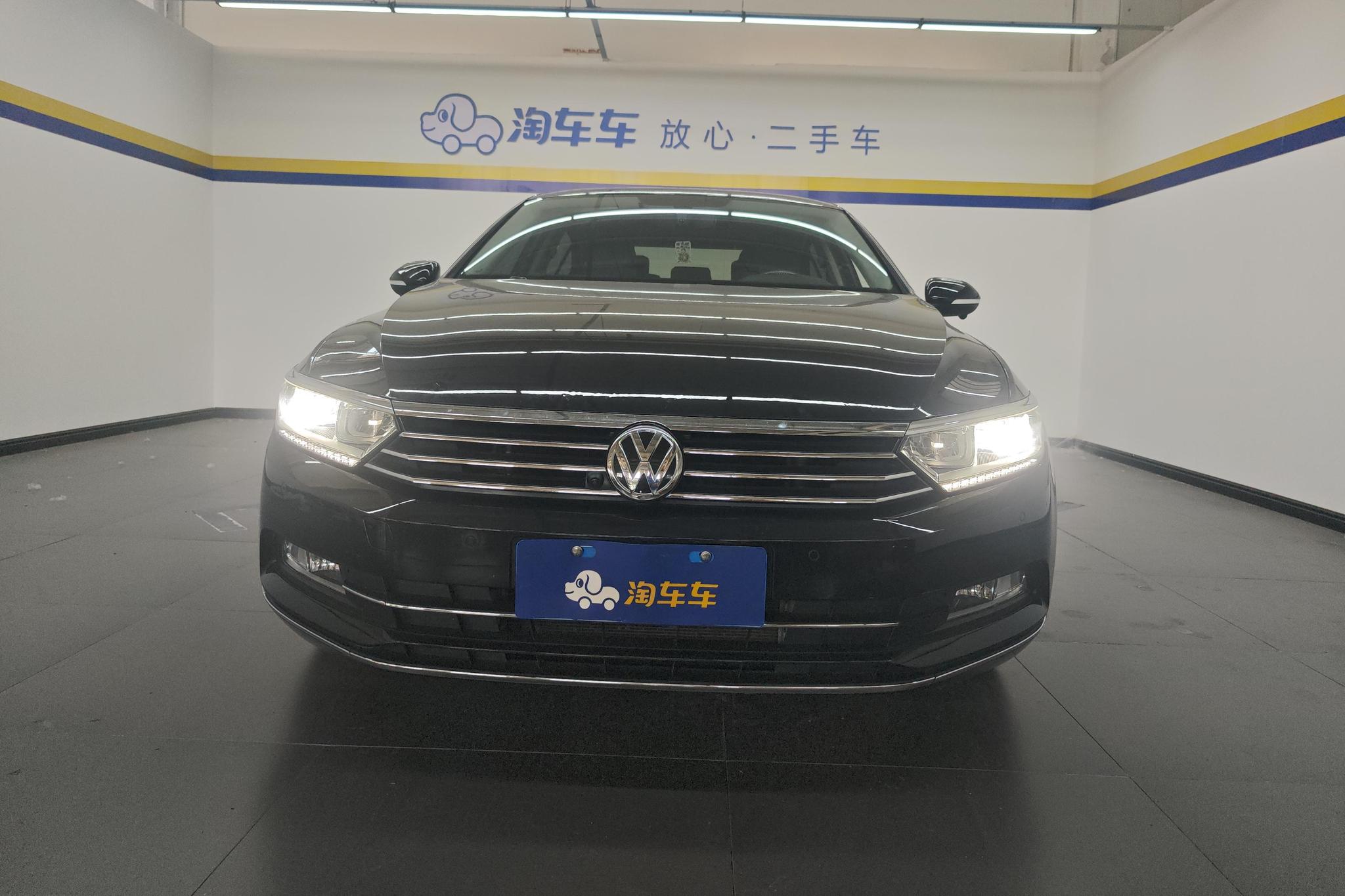 Volkswagen Magotan 2019 330TSI DSG Luxury V